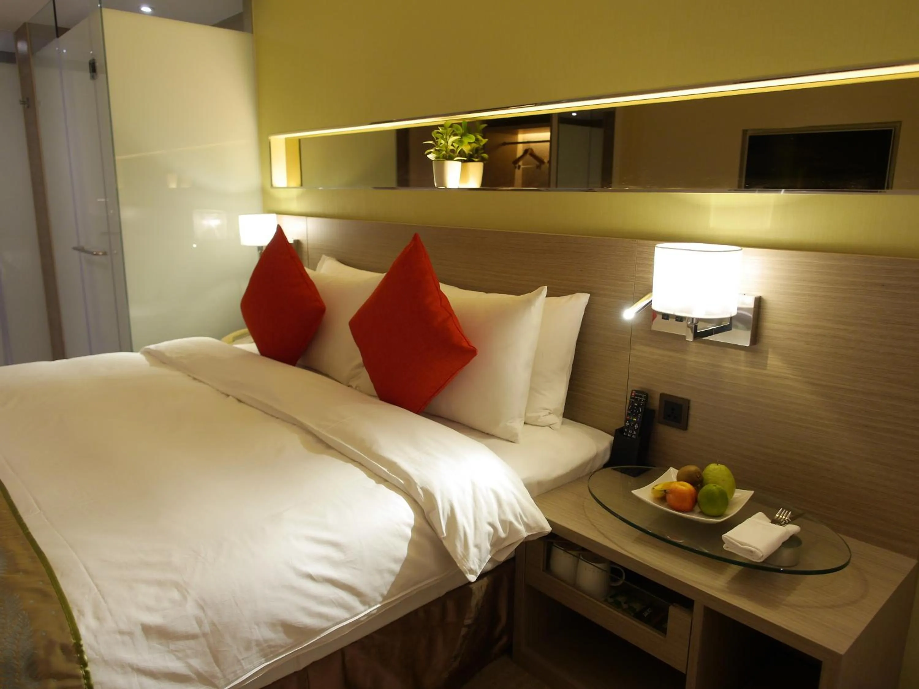 Bedroom, Bed in Kaohsiung International Plaza