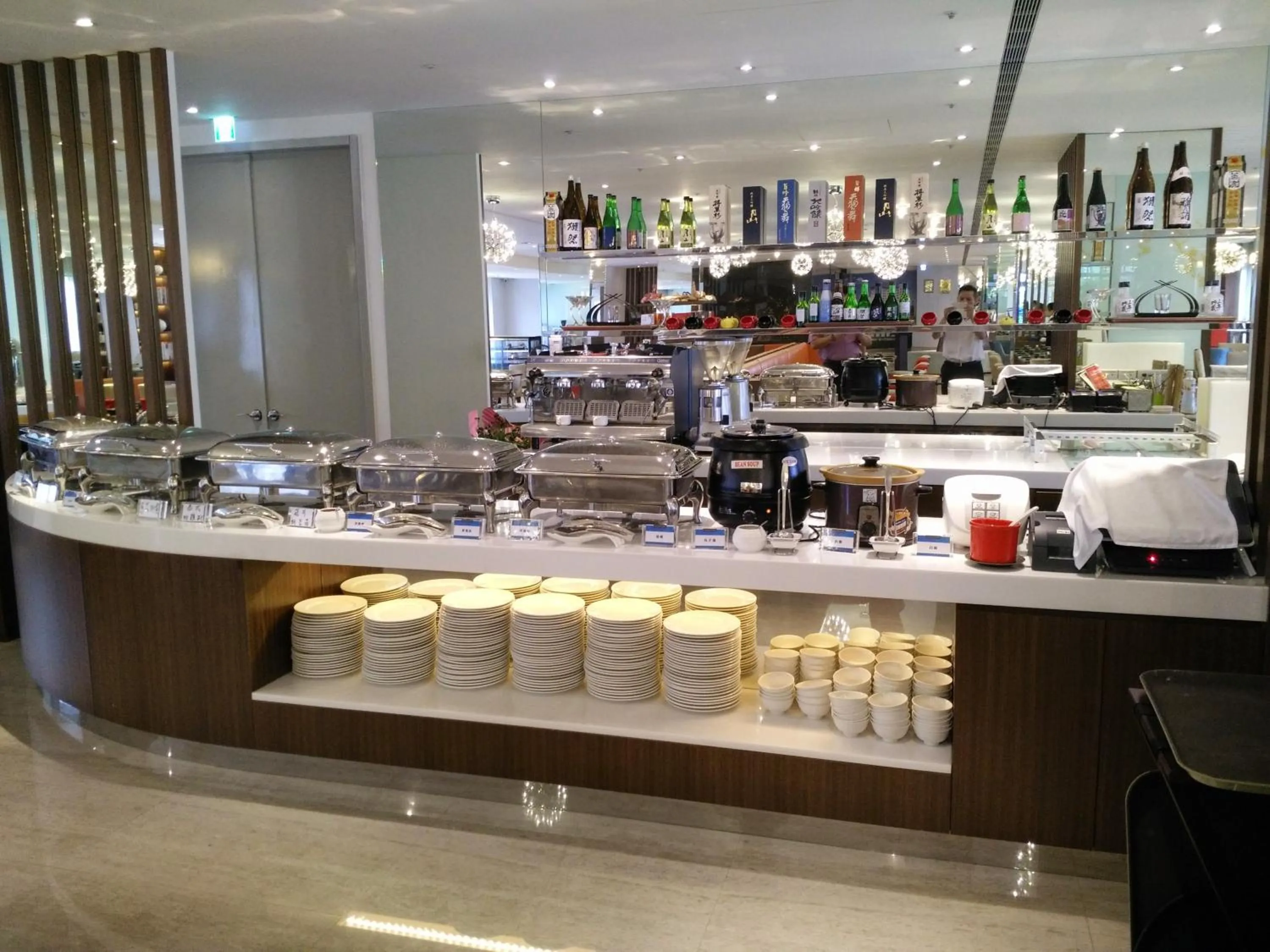 Buffet breakfast in Kaohsiung International Plaza