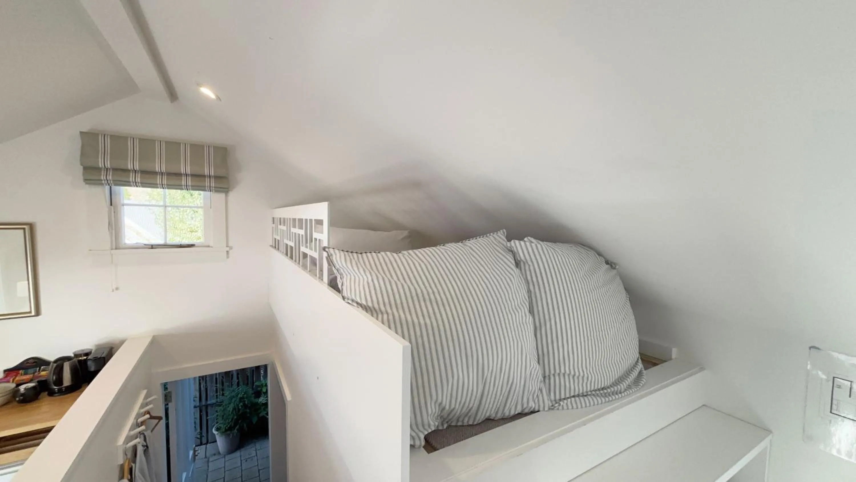 Studio - Split Level in Arrowtown Lodge