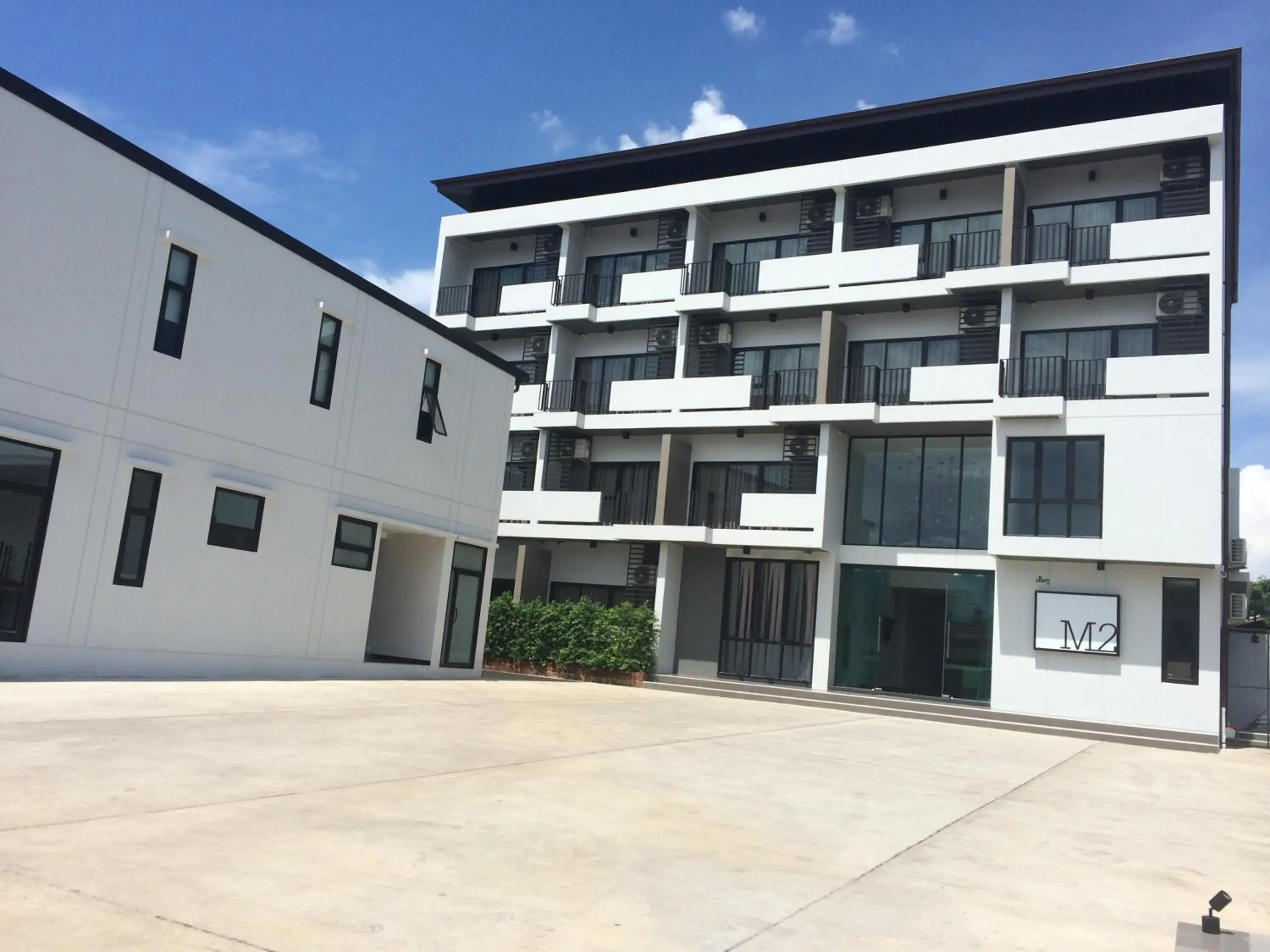 Facade/entrance in M2 Hotel Facade/entrance in M2 Hotel