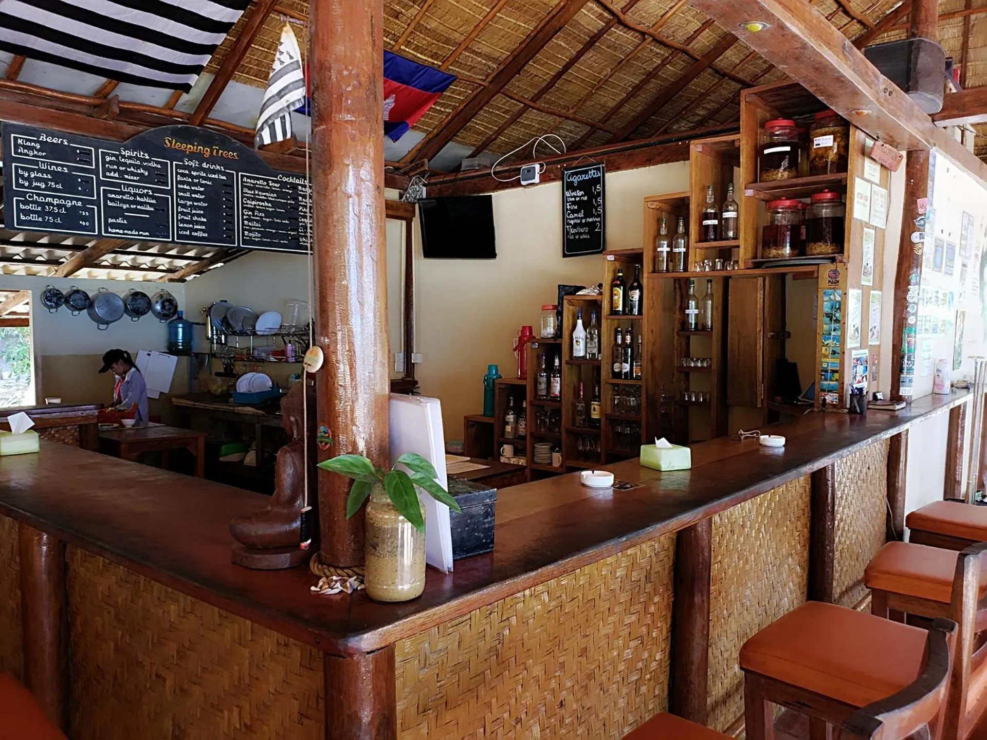 Lounge or bar in Sleeping Trees