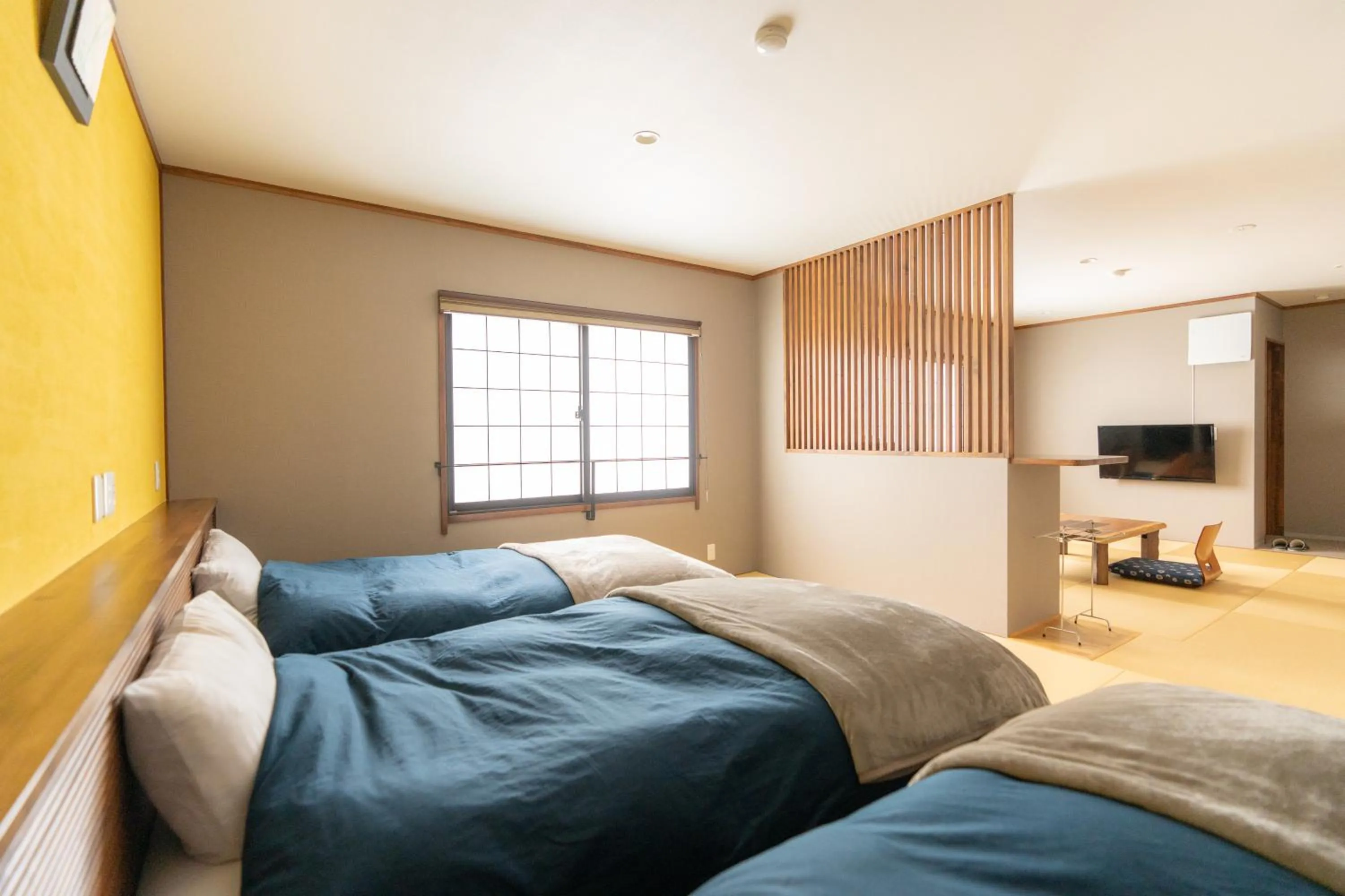Photo of the whole room, Bed in Nozawa Onsen Azegamikan