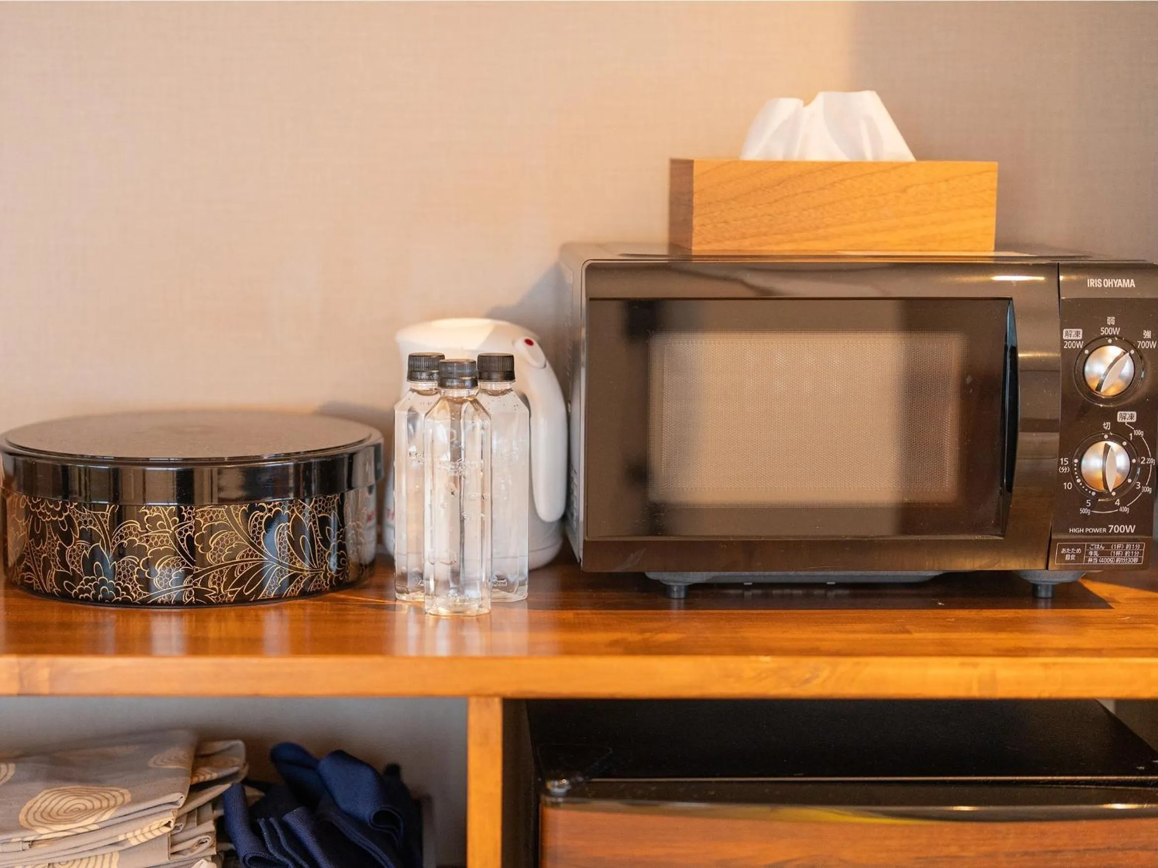 microwave in Nozawa Onsen Azegamikan