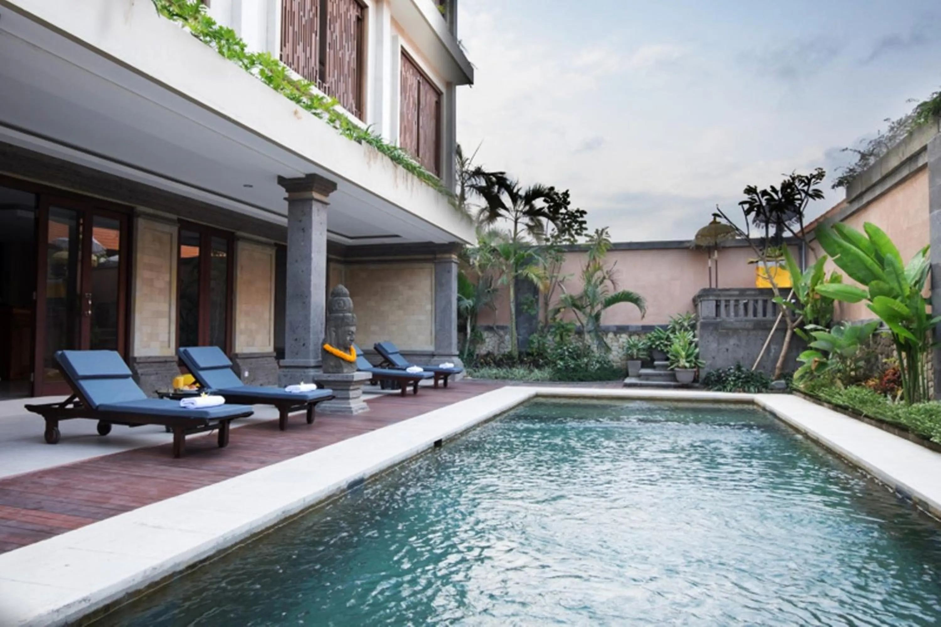 Swimming pool in The Visala Boutique Suites Seminyak