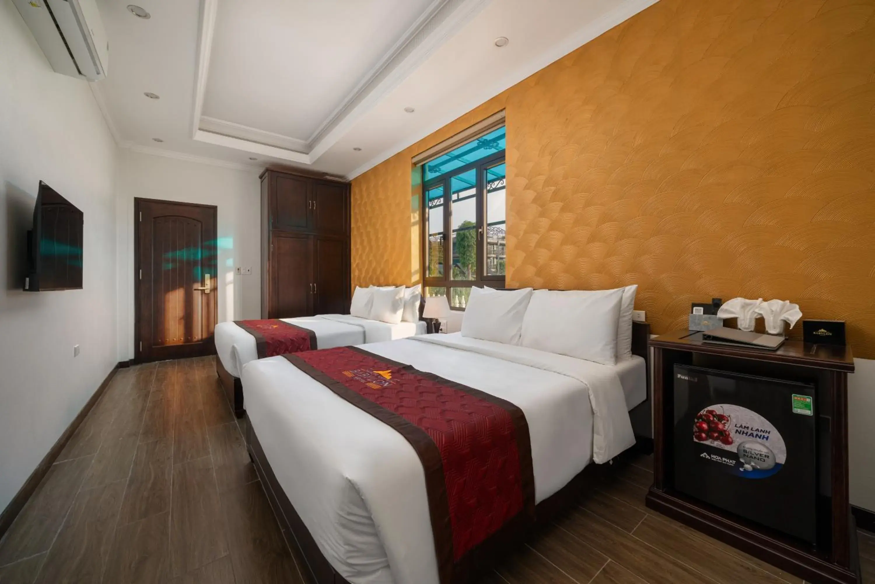 Quadruple Room with Bath in Tam Coc Babylon Hotel Quadruple Room with Bath in Tam Coc Babylon Hotel