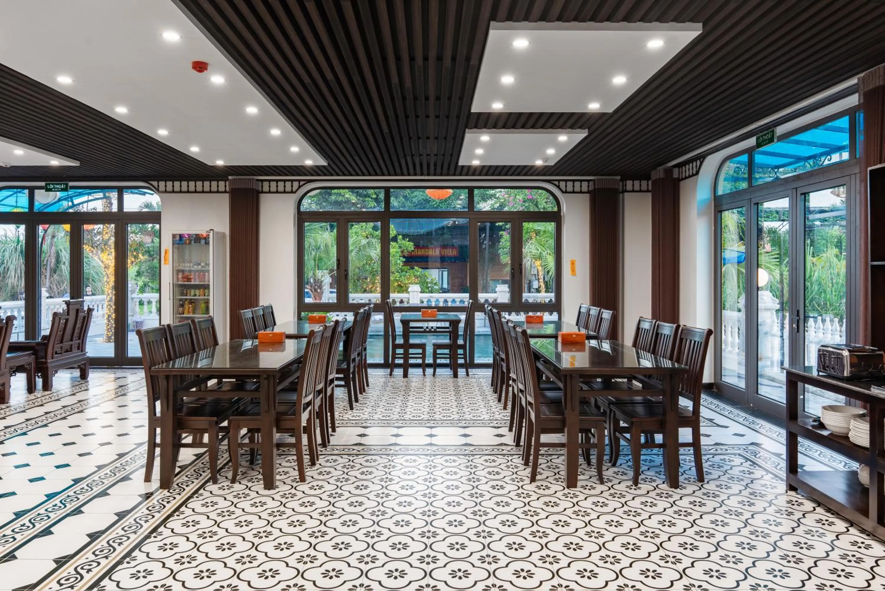 Restaurant/places to eat in Tam Coc Babylon Hotel