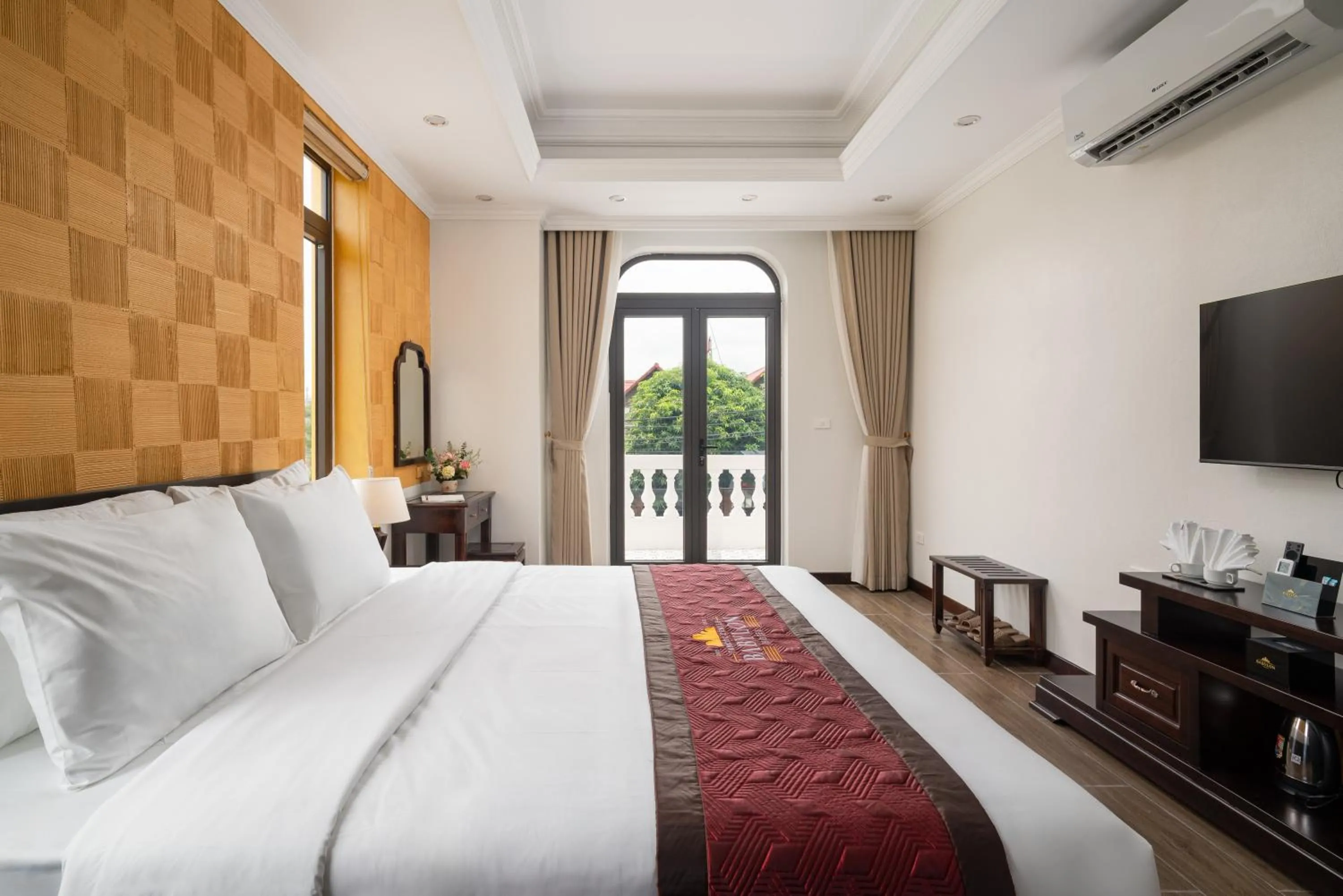 Bedroom, Bed in Tam Coc Babylon Hotel