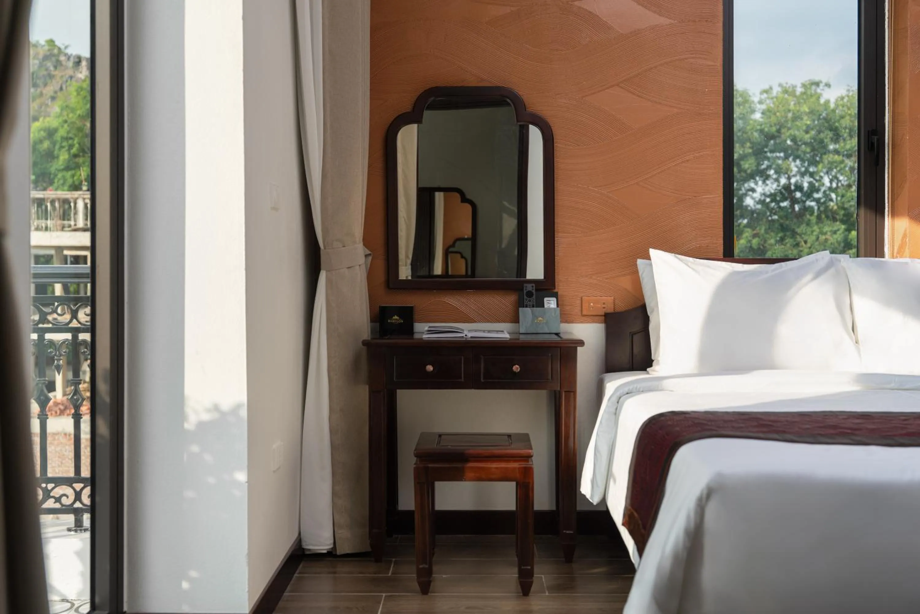 Photo of the whole room, Bed in Tam Coc Babylon Hotel