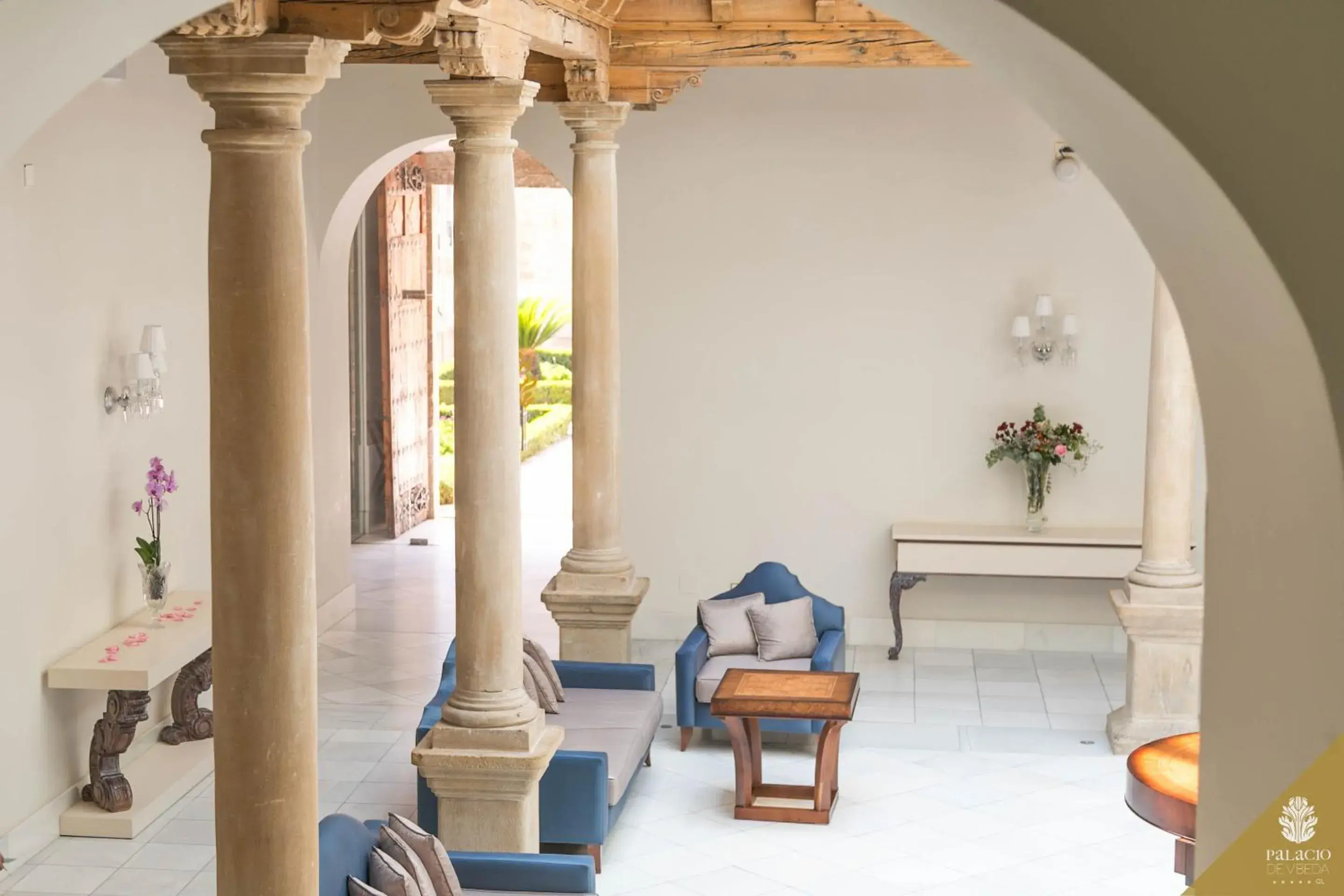 Patio in Hotel Palacio De Úbeda 5 G.L Patio in Hotel Palacio De Úbeda 5 G.L