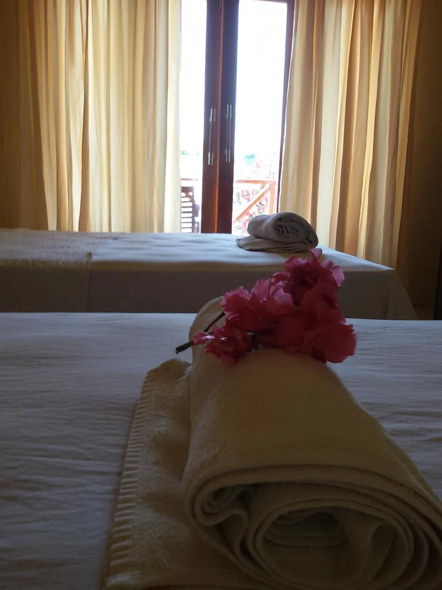 Photo of the whole room, Bed in Syifa Homestay