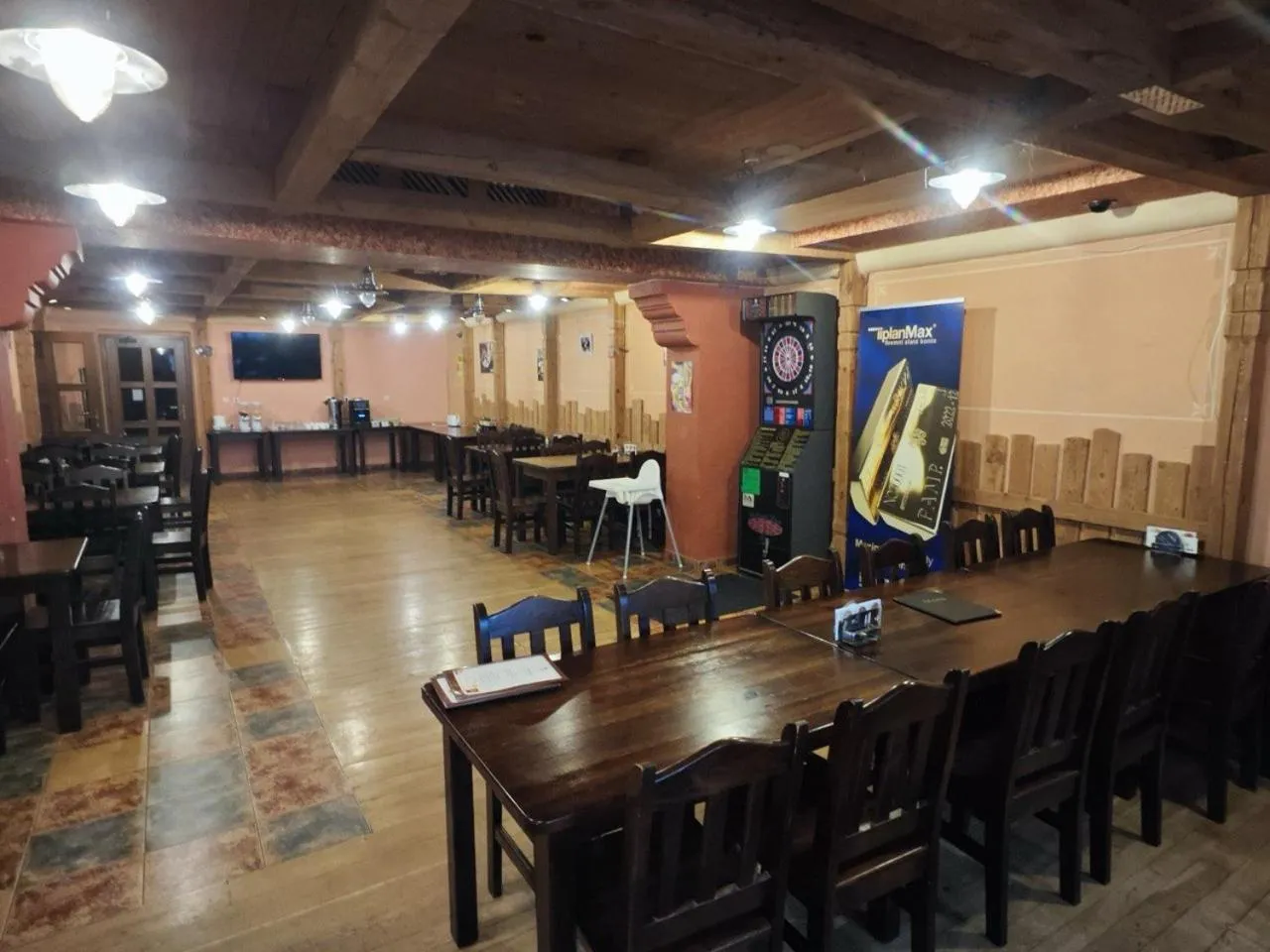 Restaurant/places to eat in Hotel Trilobit