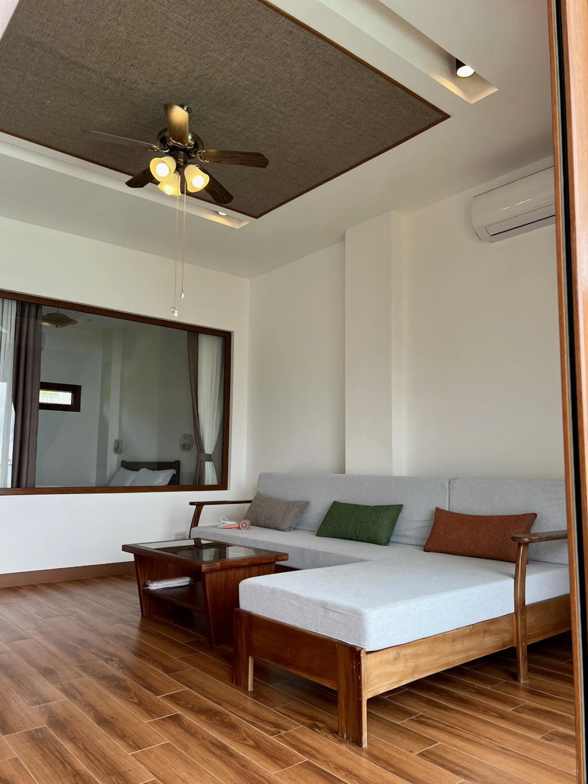 Living room, Bed in Resort Deja Vu