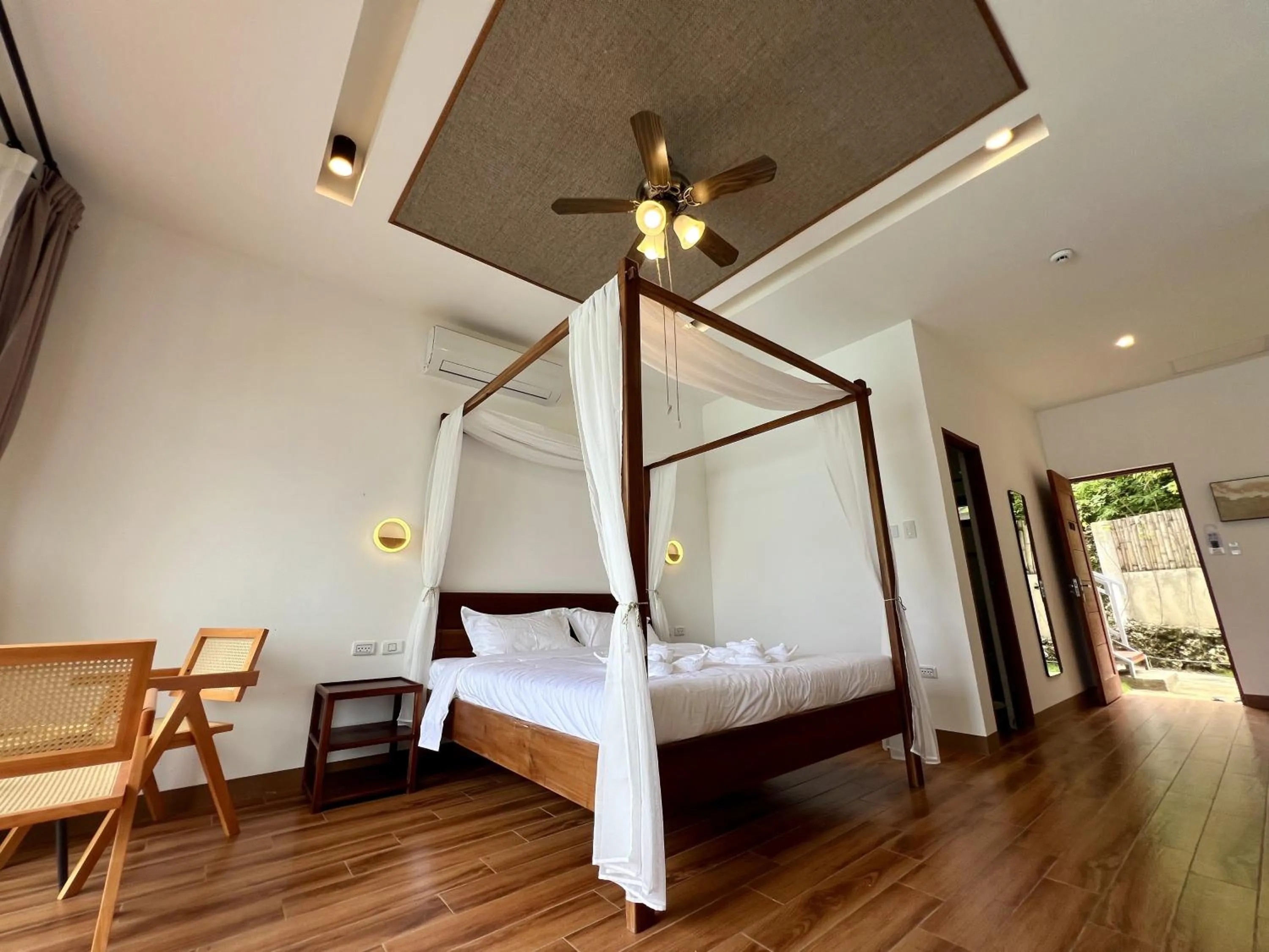 Bed in Resort Deja Vu