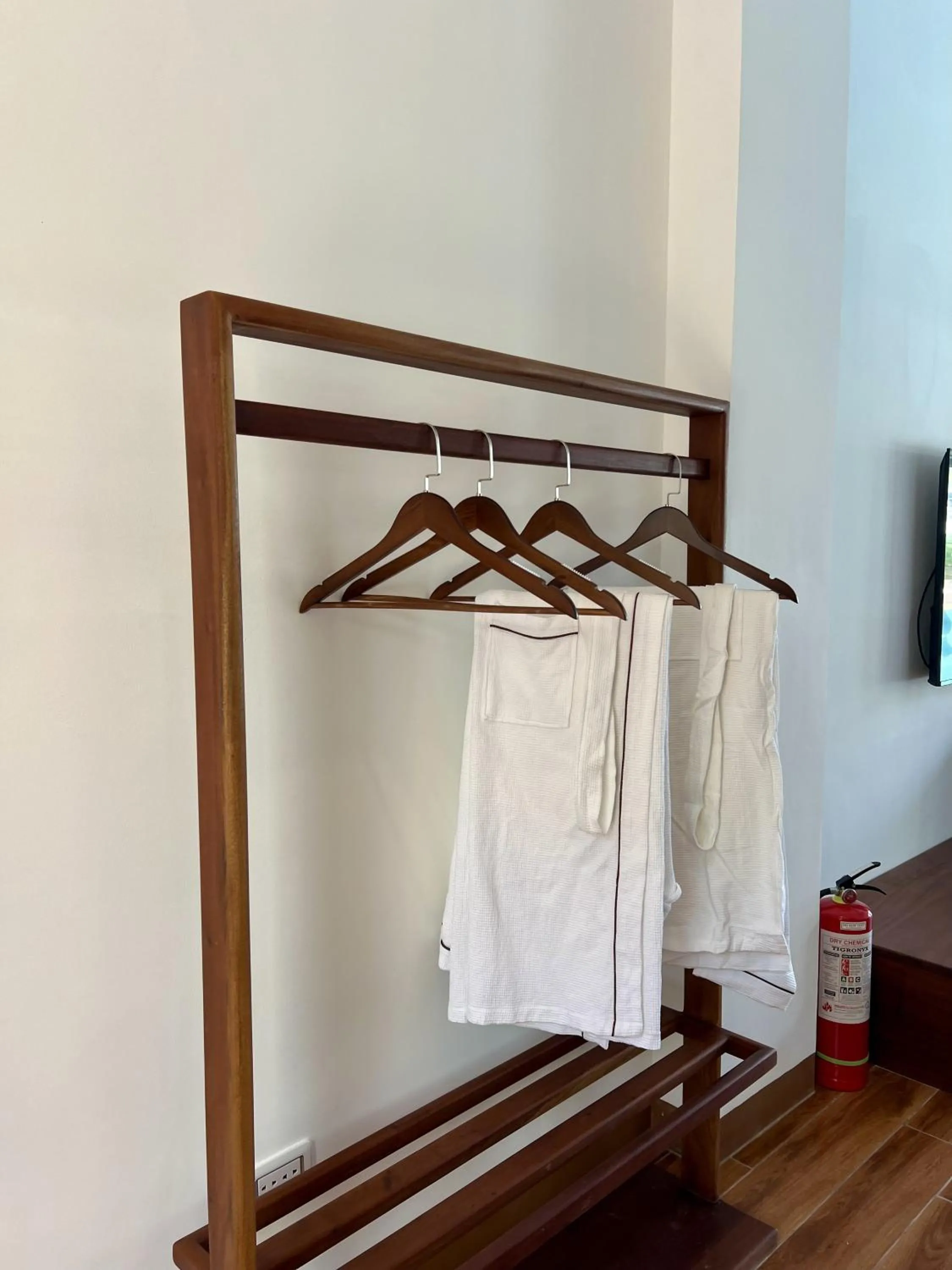 wardrobe in Resort Deja Vu