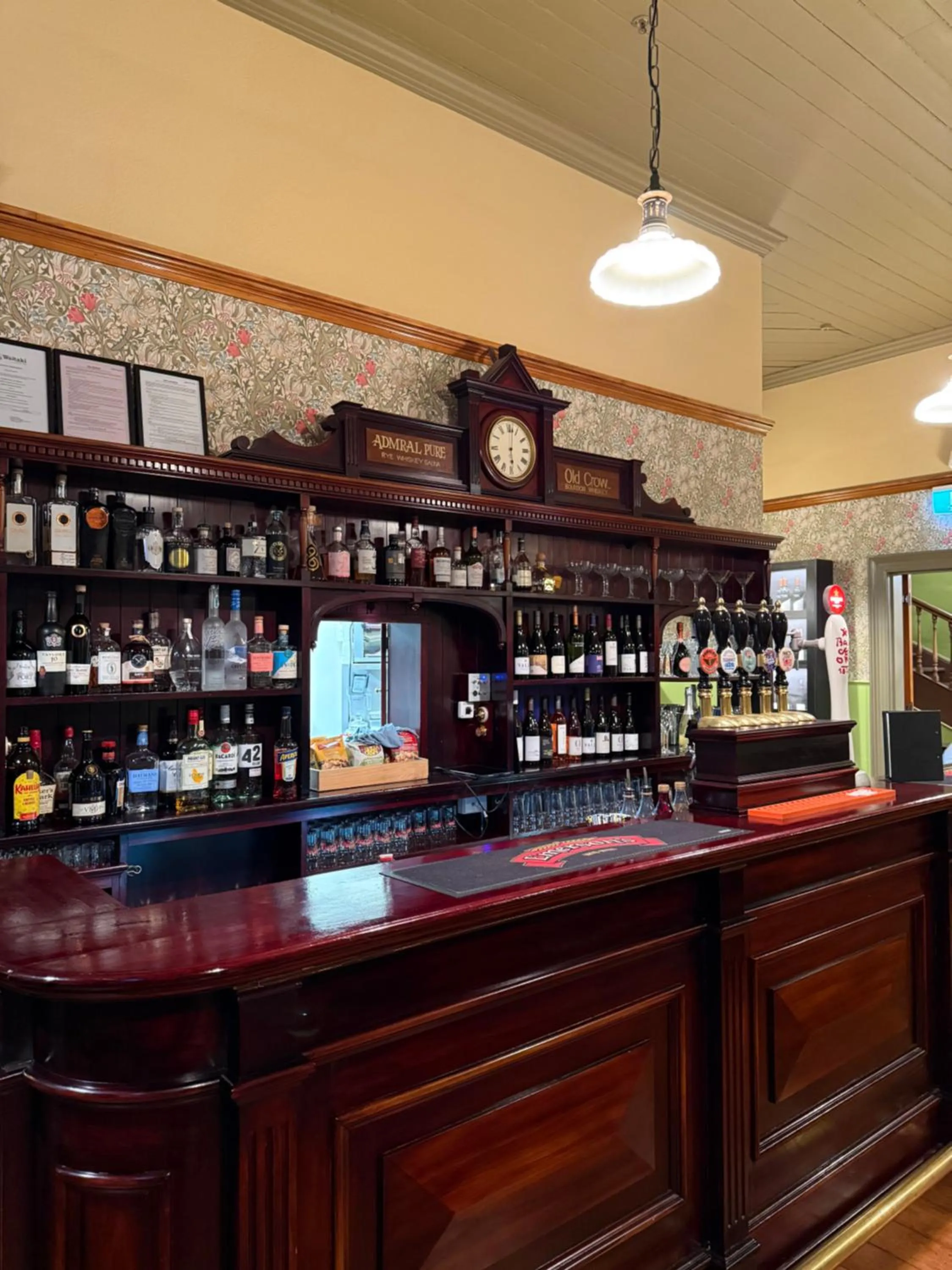 Lounge or bar in Criterion Boutique Hotel