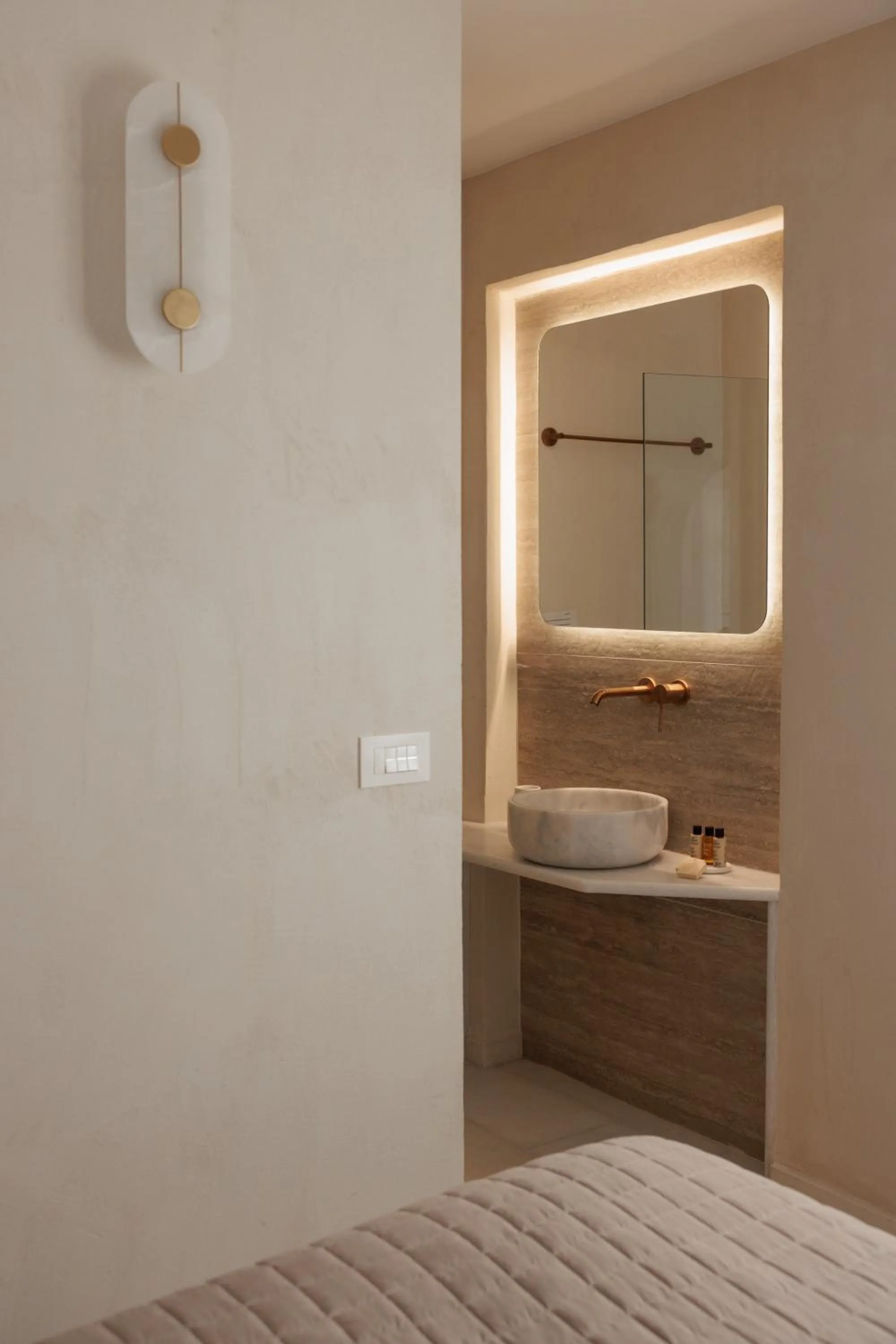 Bathroom, Bed in Polis of Naxos