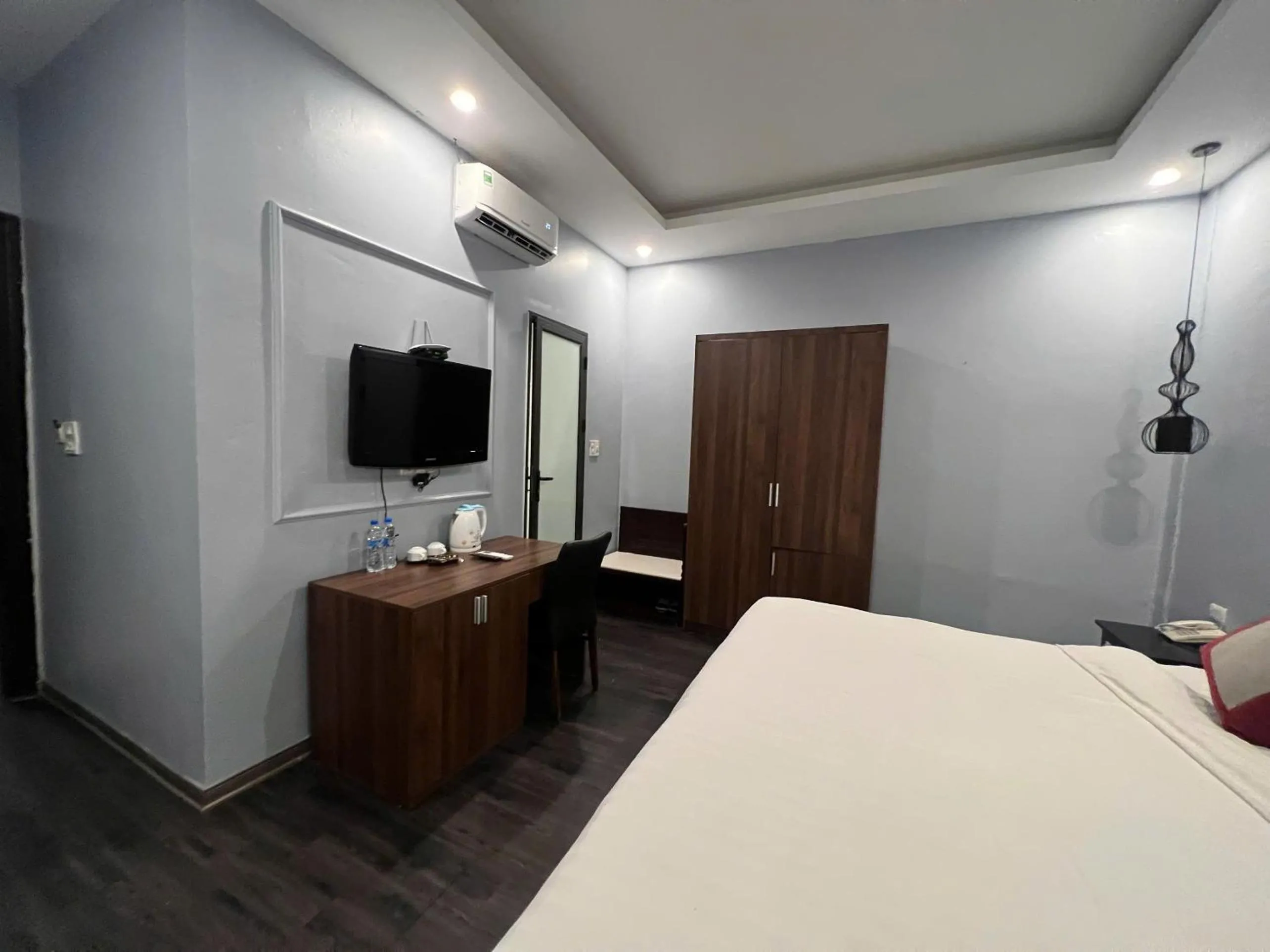 Photo of the whole room in Elegance Premium Hotel