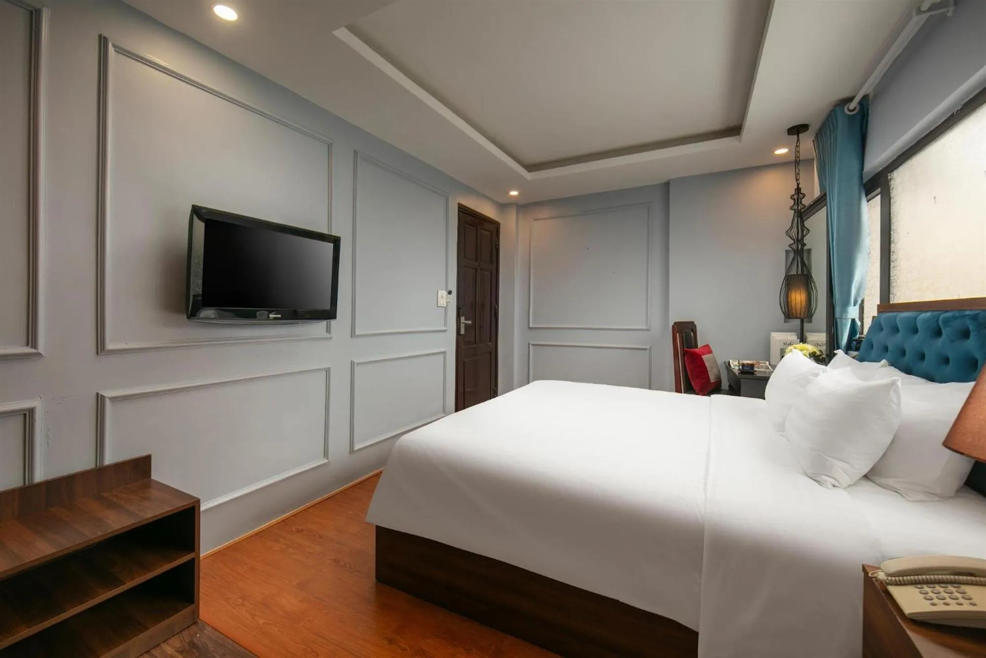 Bed in Elegance Premium Hotel