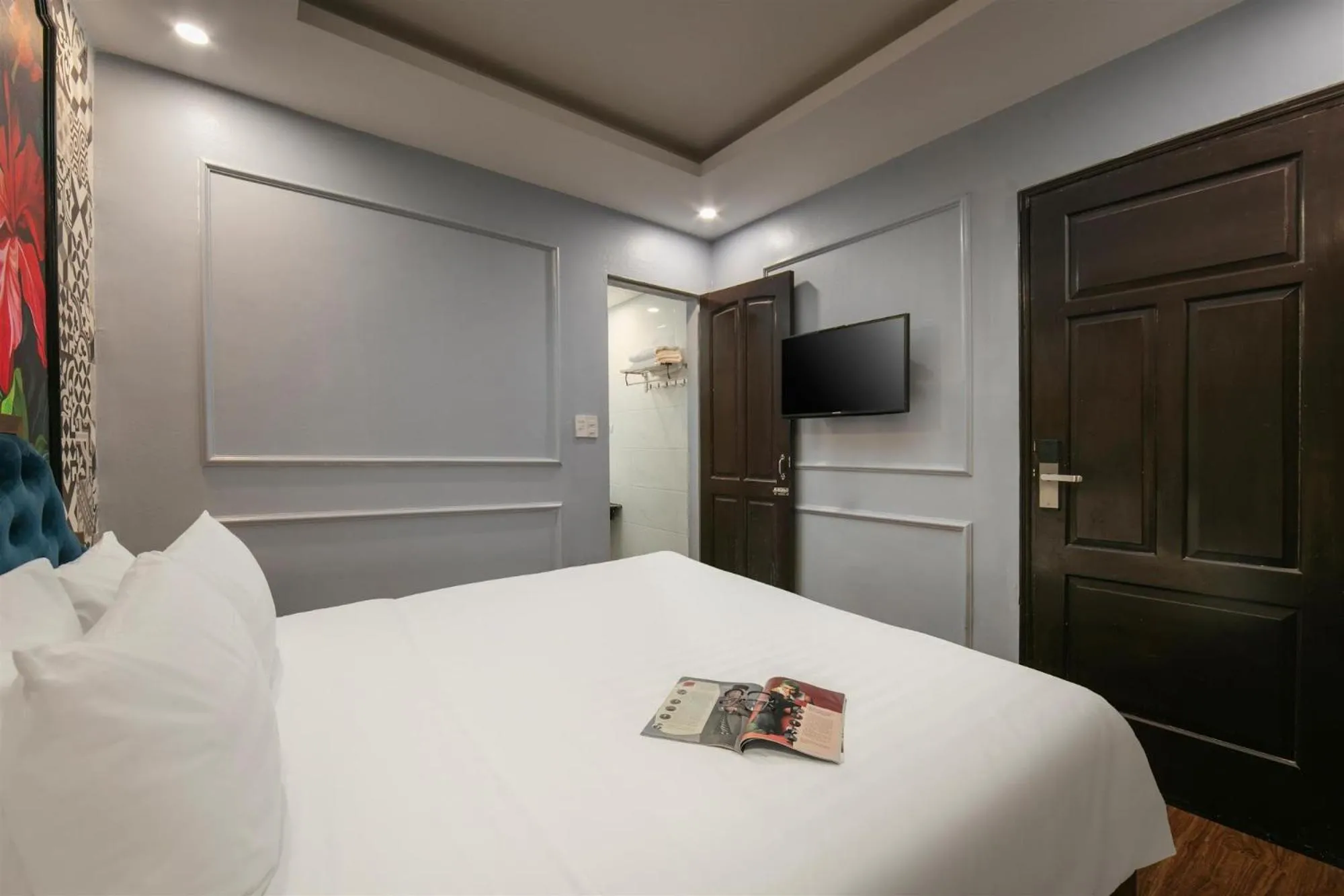 Bed in Elegance Premium Hotel