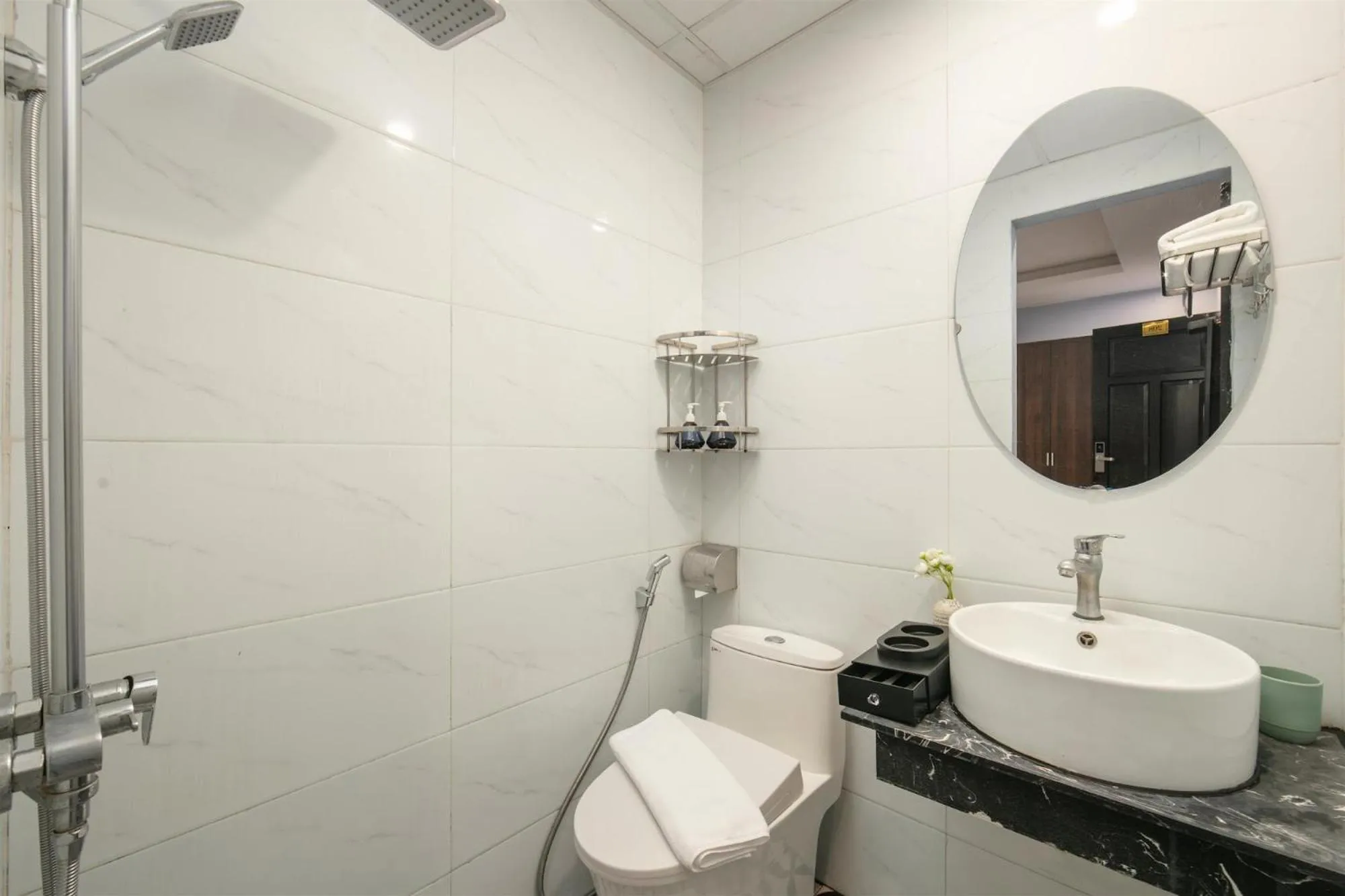 Shower in Elegance Premium Hotel