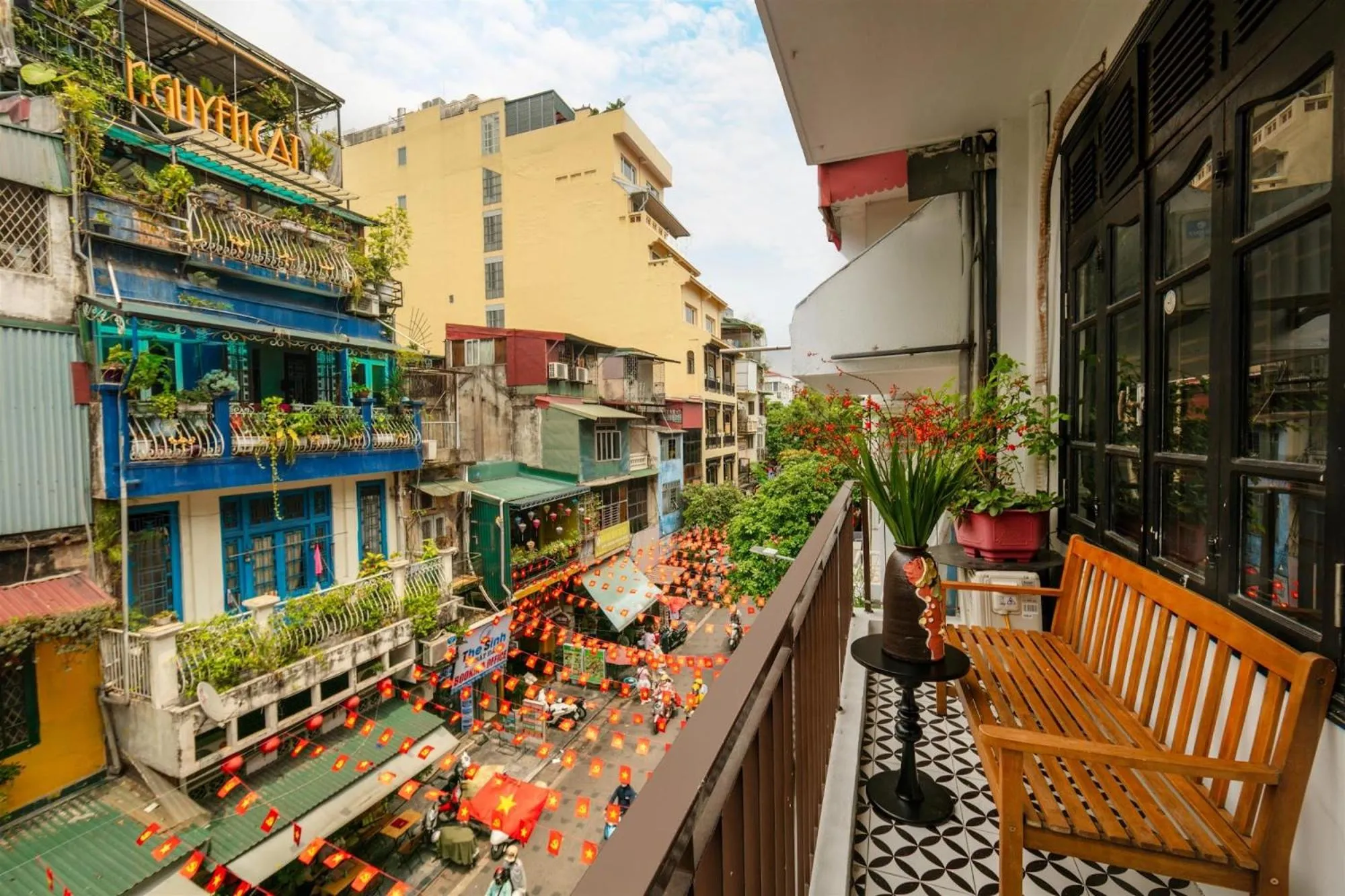 Balcony/Terrace in Elegance Premium Hotel