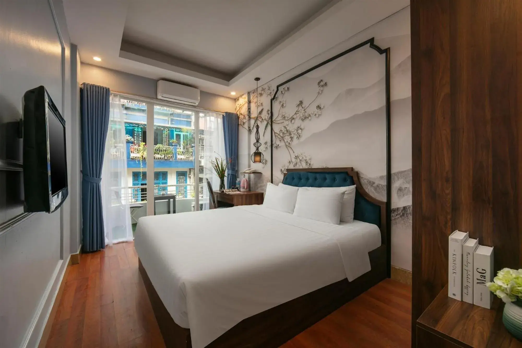 Junior Suite with Balcony in Elegance Premium Hotel Junior Suite with Balcony in Elegance Premium Hotel