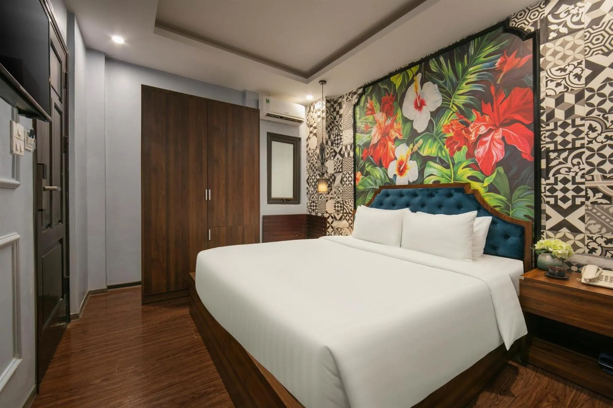 Bed in Elegance Premium Hotel