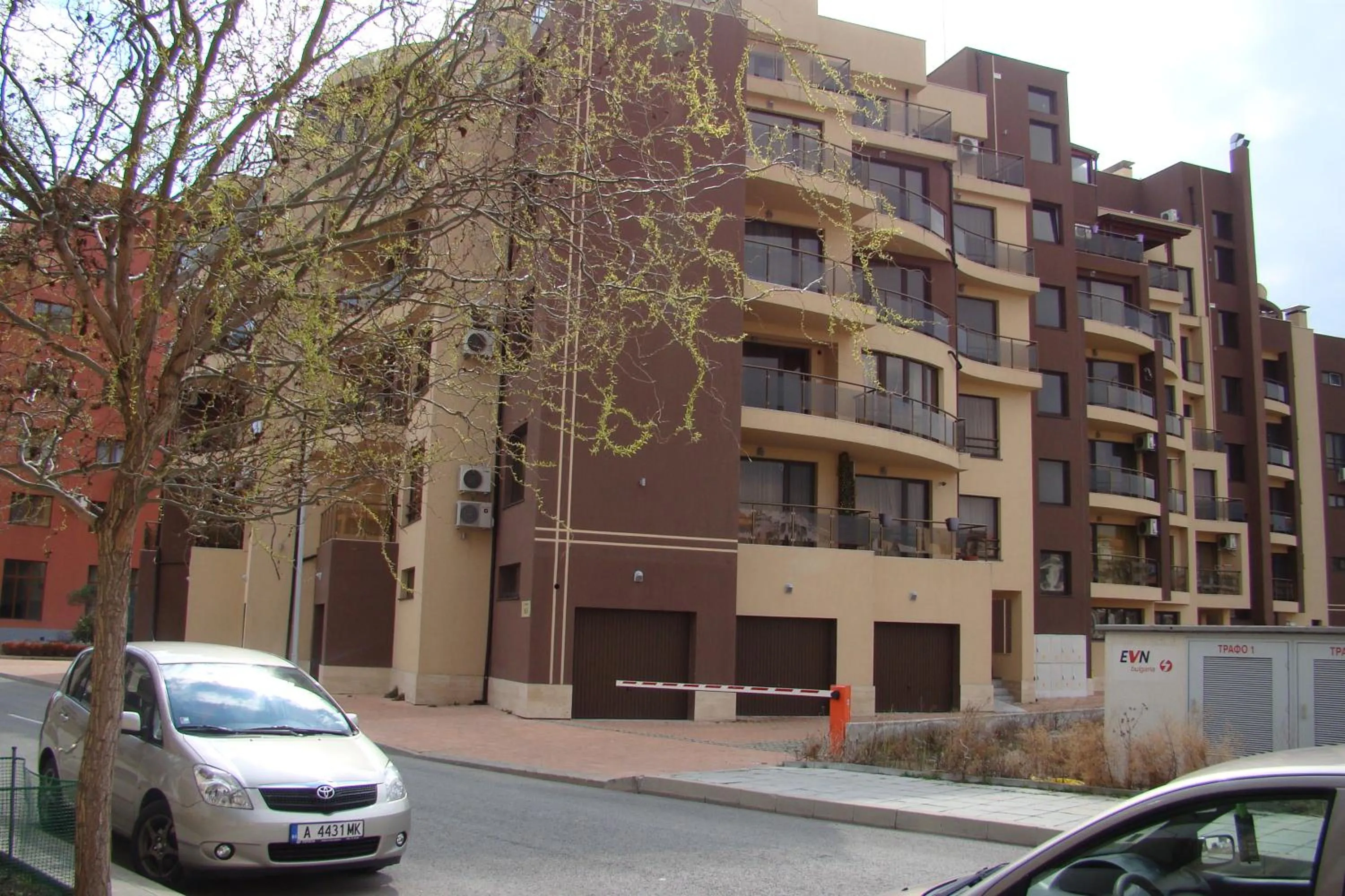 Property building in Parus 4 Studio