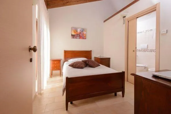 Photo of the whole room, Bed in La Dimora di Federico