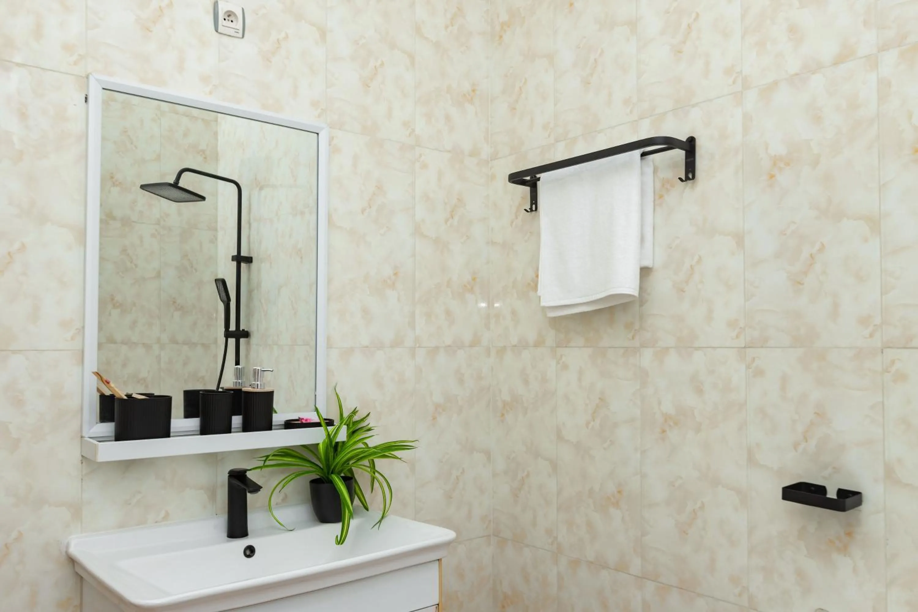 Shower in kigali Pillar House inn