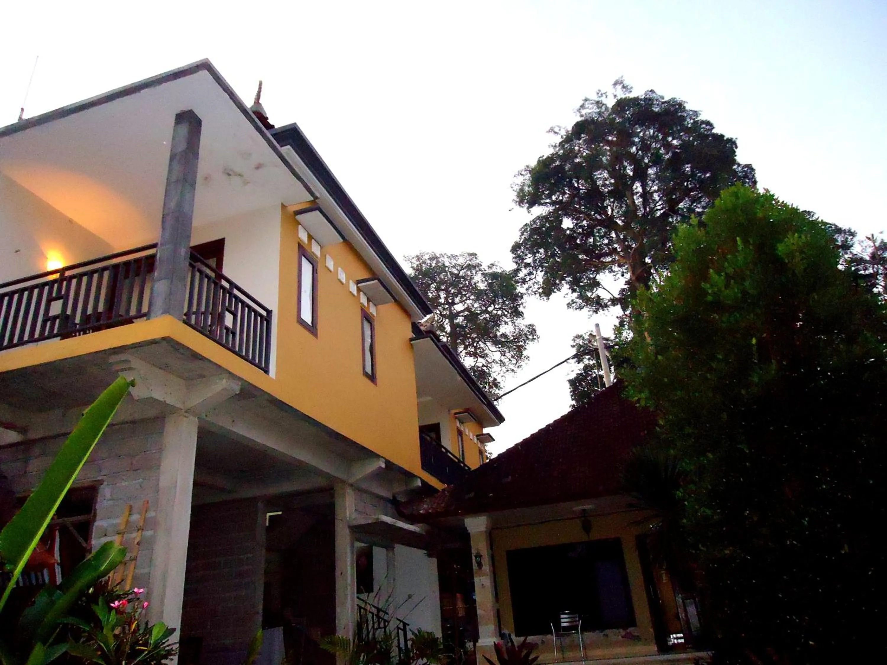 Property building in Dewa Put Guest House