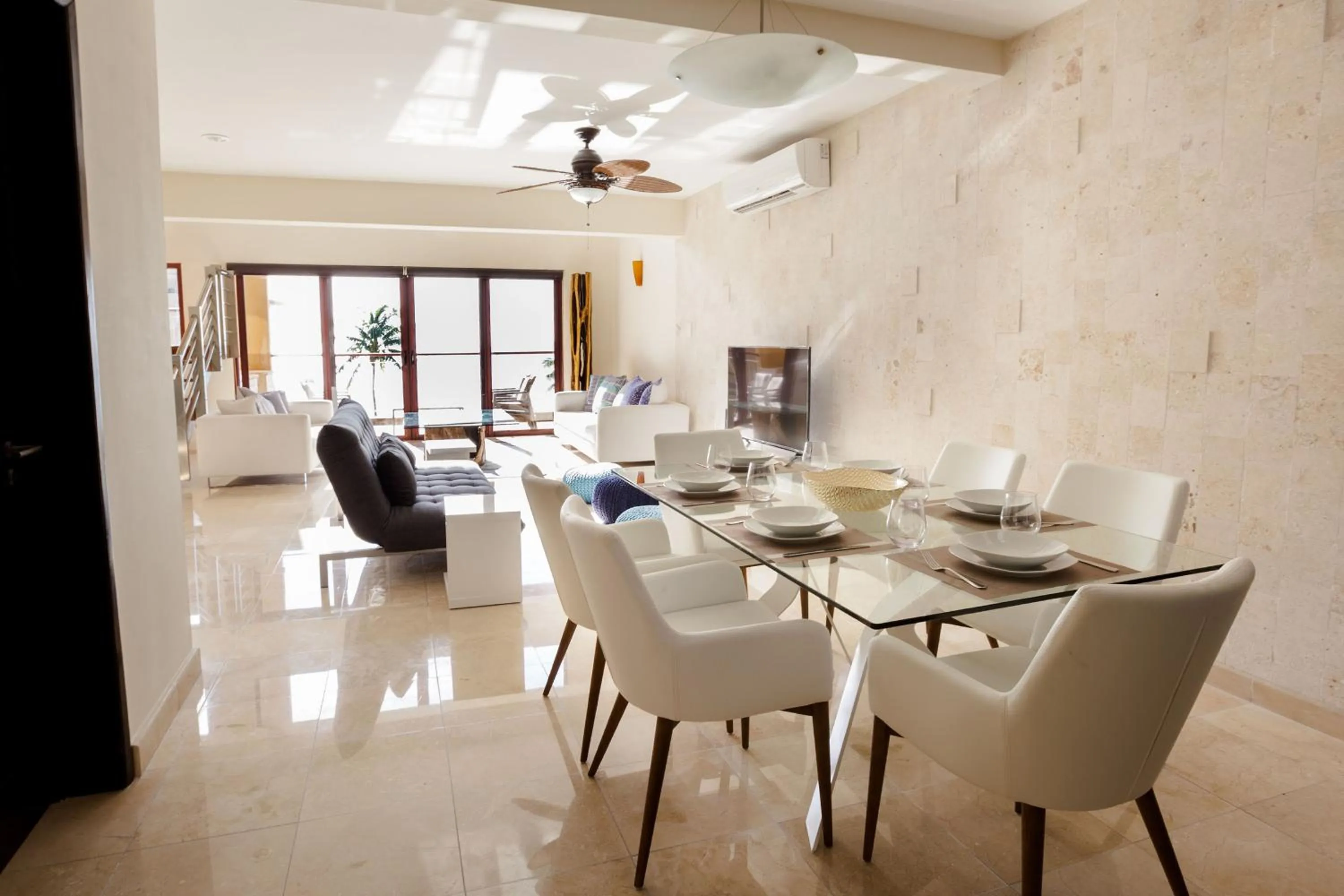 El Faro 304 CORAL 3 Bdr Penthouse