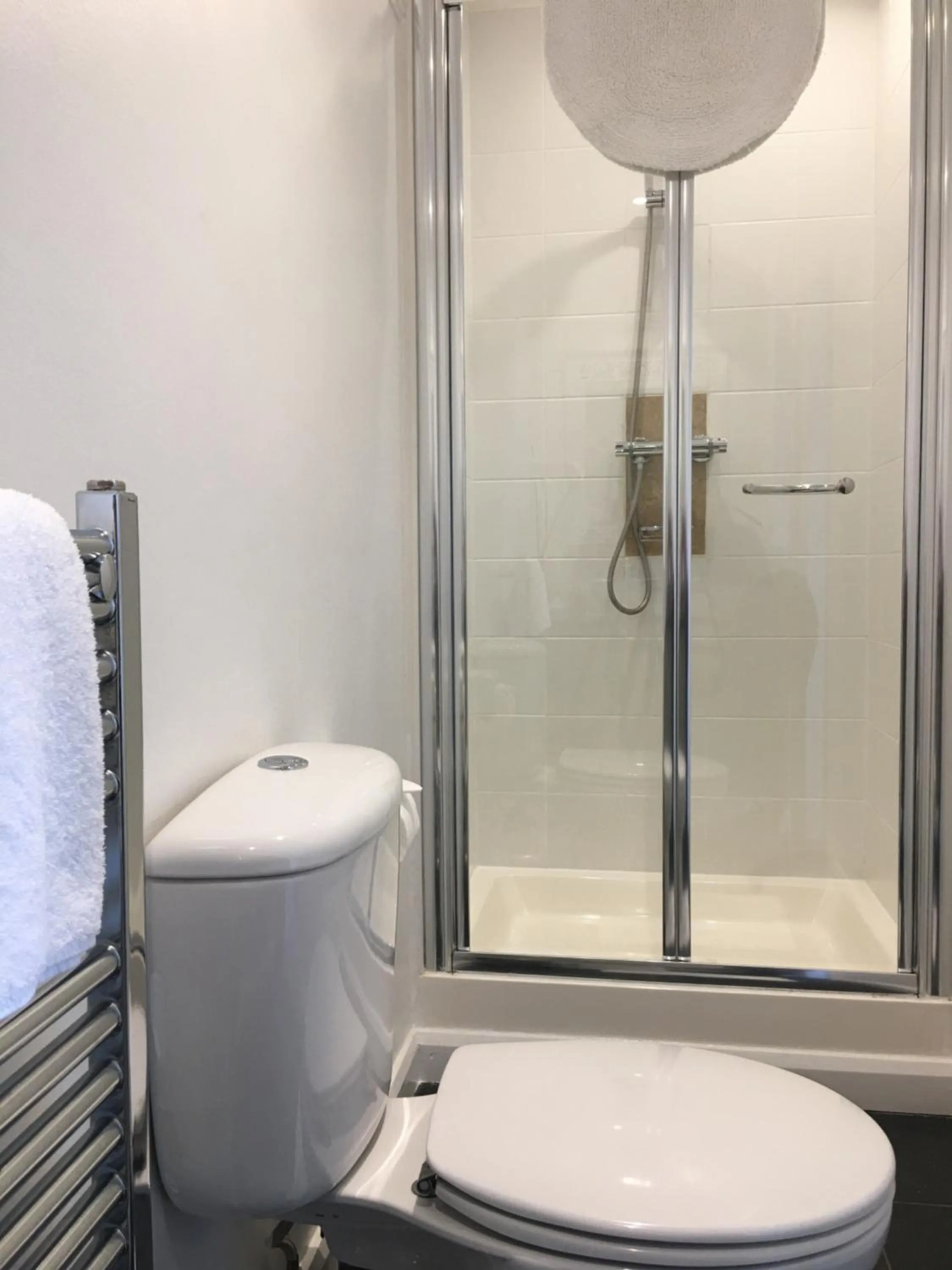 Shower in High Grassings Country House