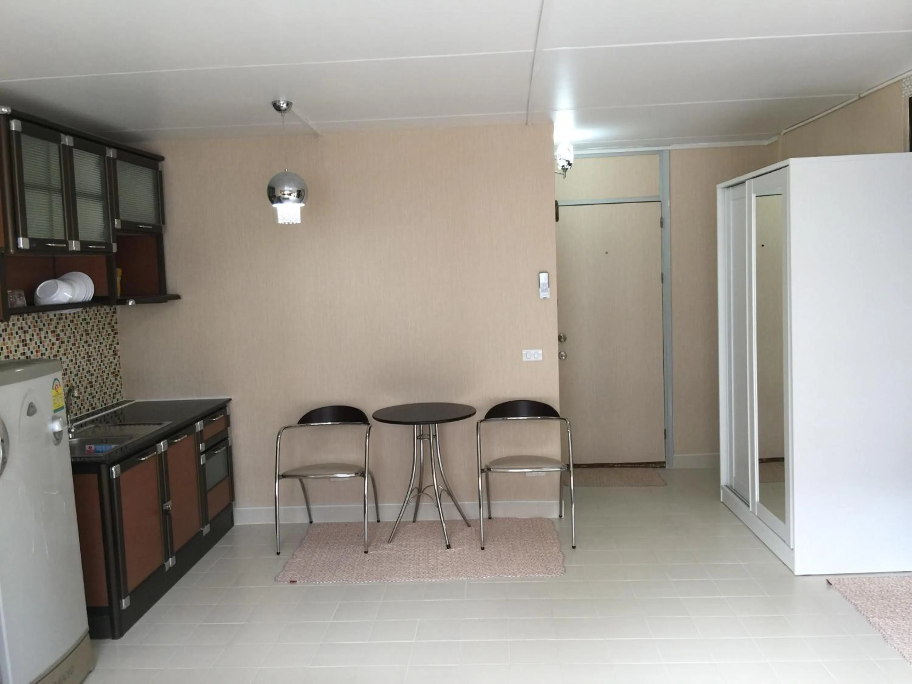 Kitchen or kitchenette in Muangthongthani Rental/Khun Dan