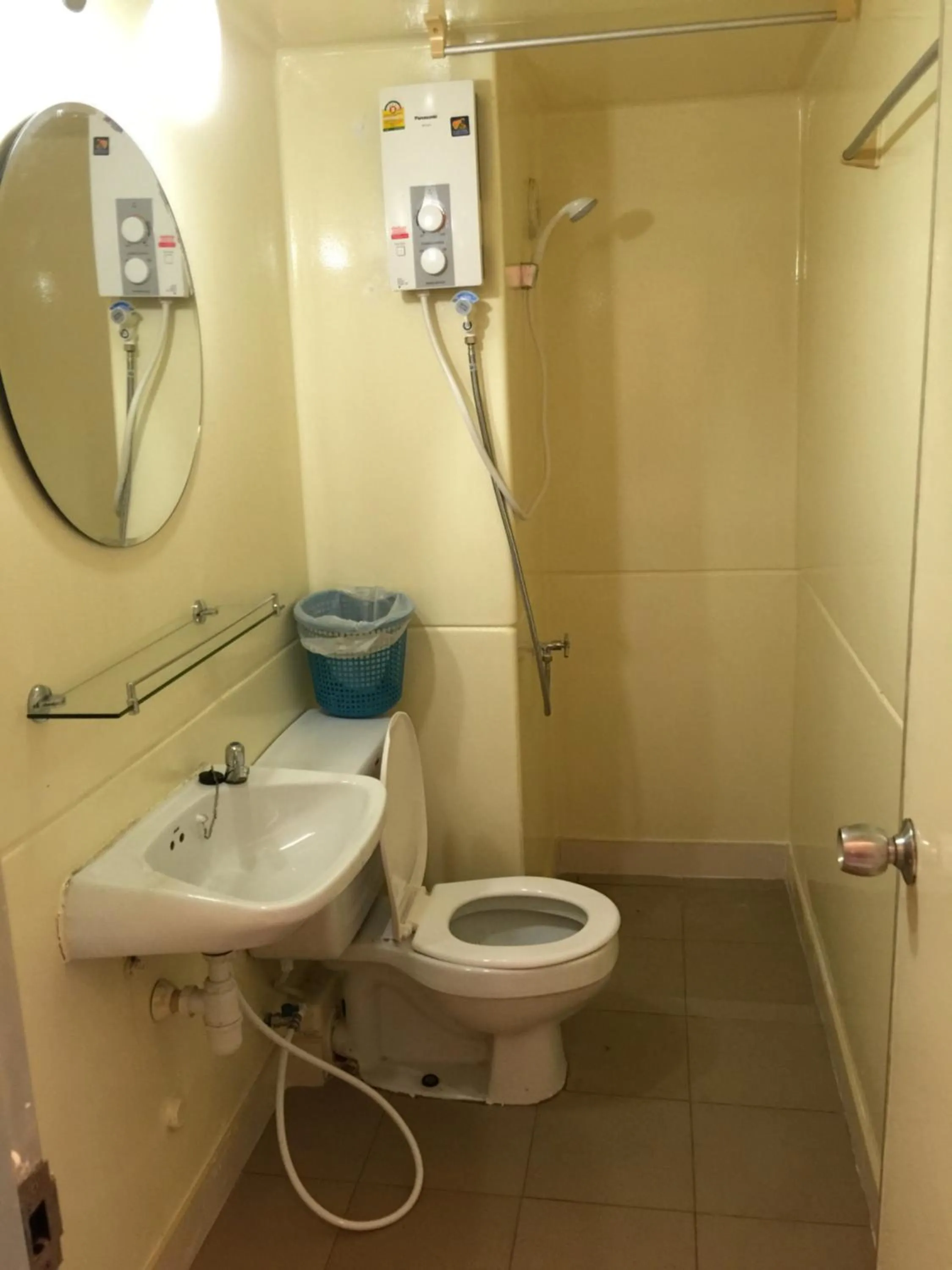 Bathroom in Muangthongthani Rental/Khun Dan