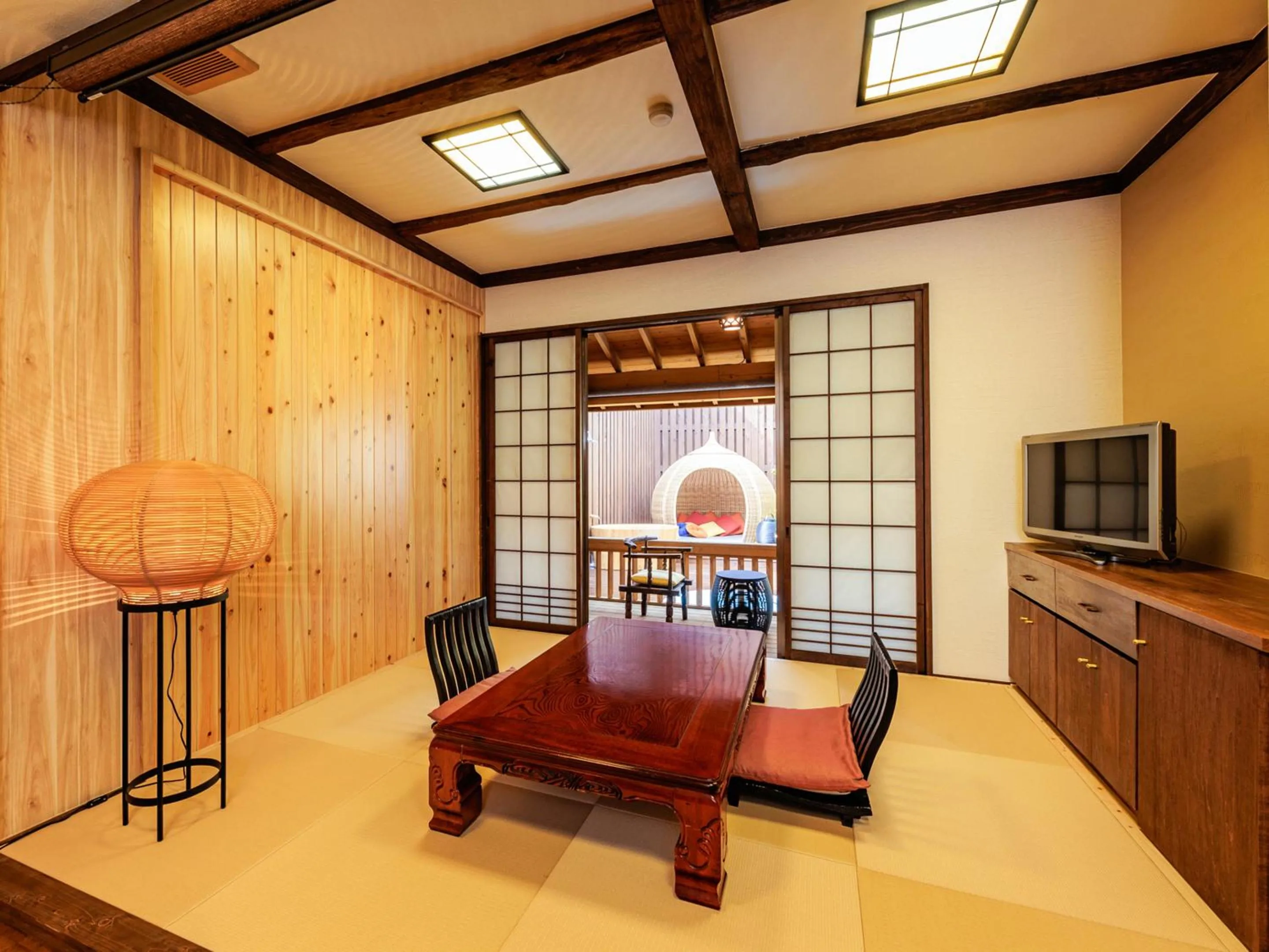 Photo of the whole room in AsoTsuruya