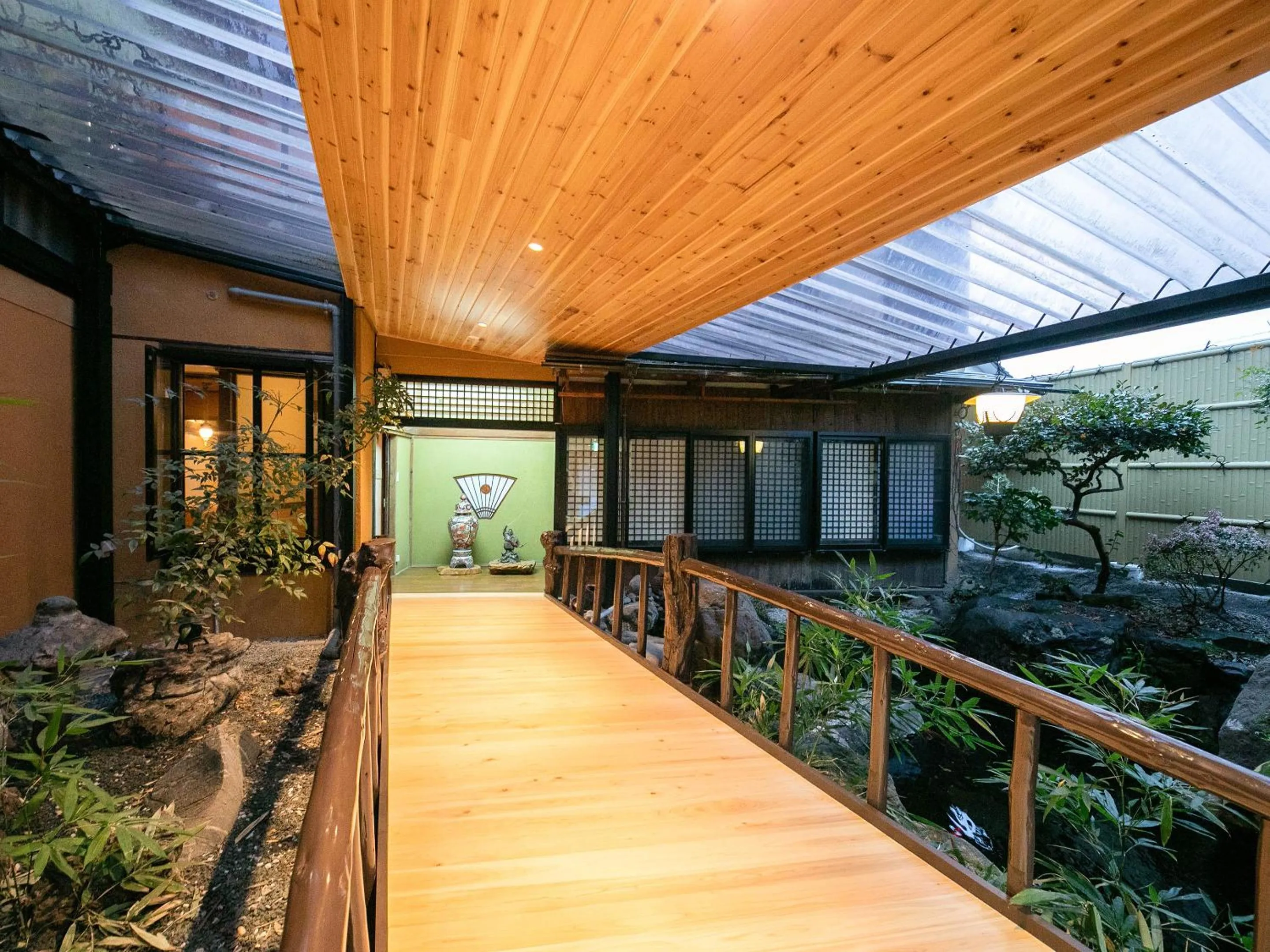 Area and facilities in AsoTsuruya