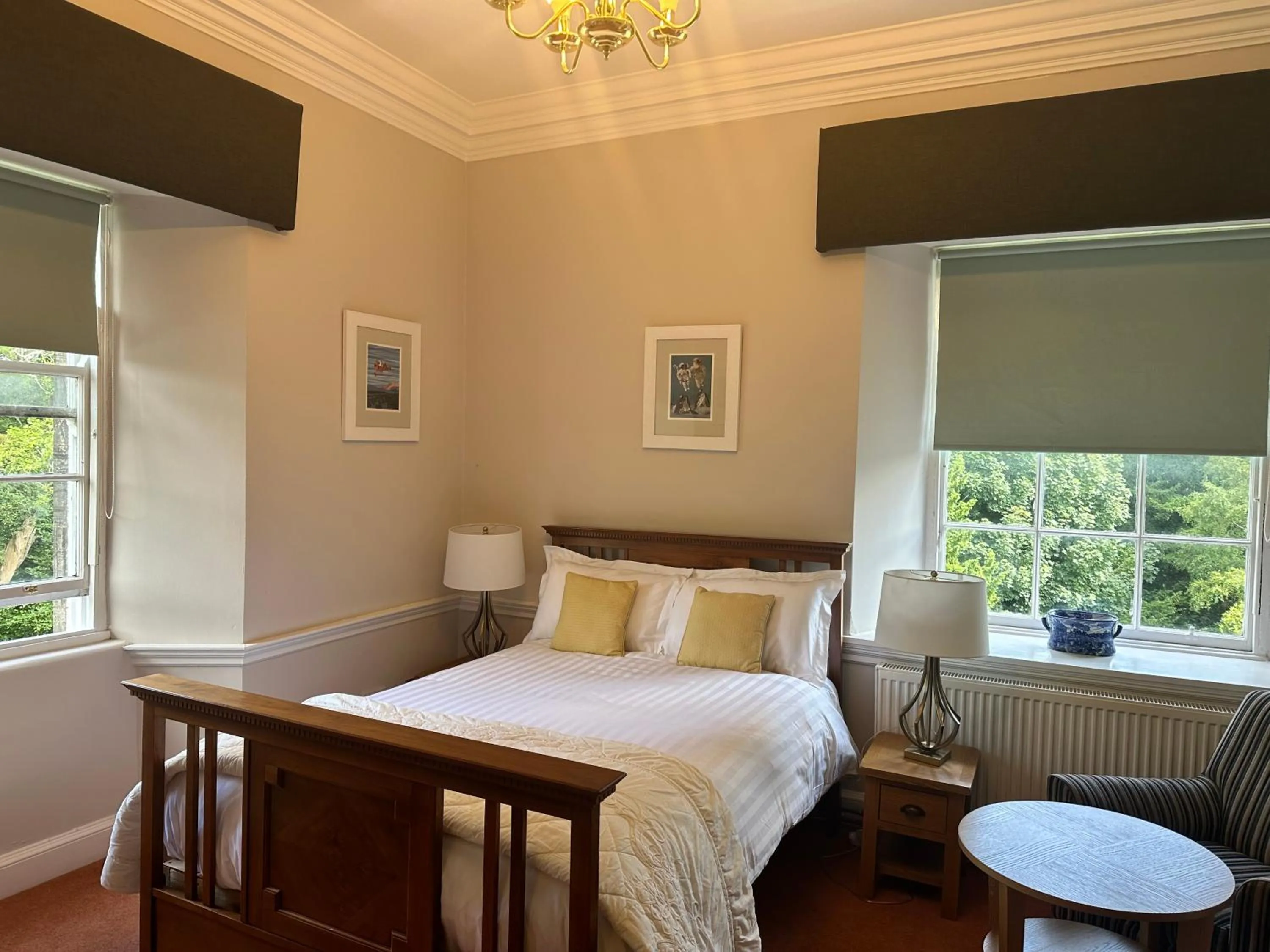 Bedroom, Bed in Limefield Mansion House