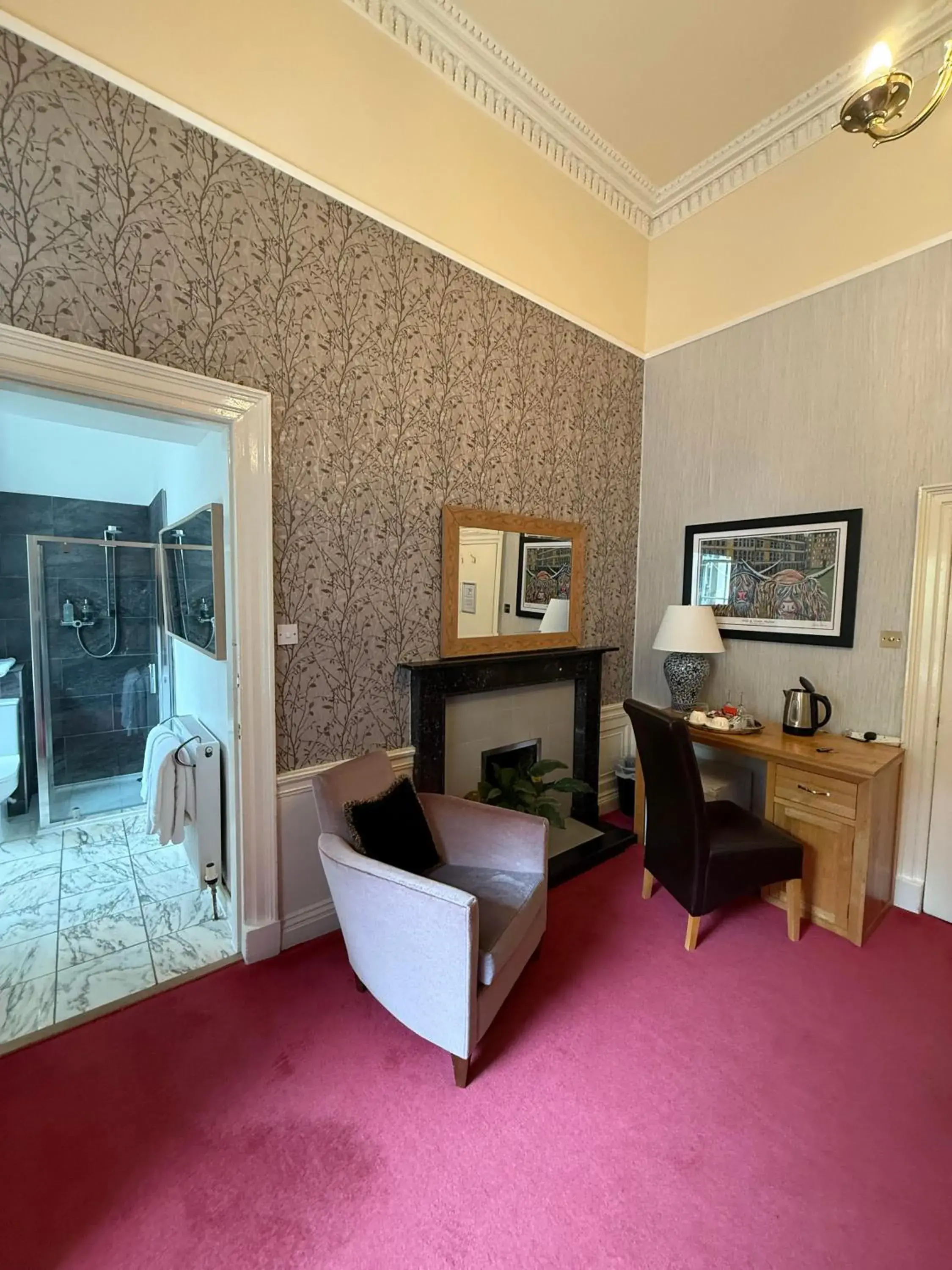 Deluxe Double Room in Limefield Mansion House Deluxe Double Room in Limefield Mansion House