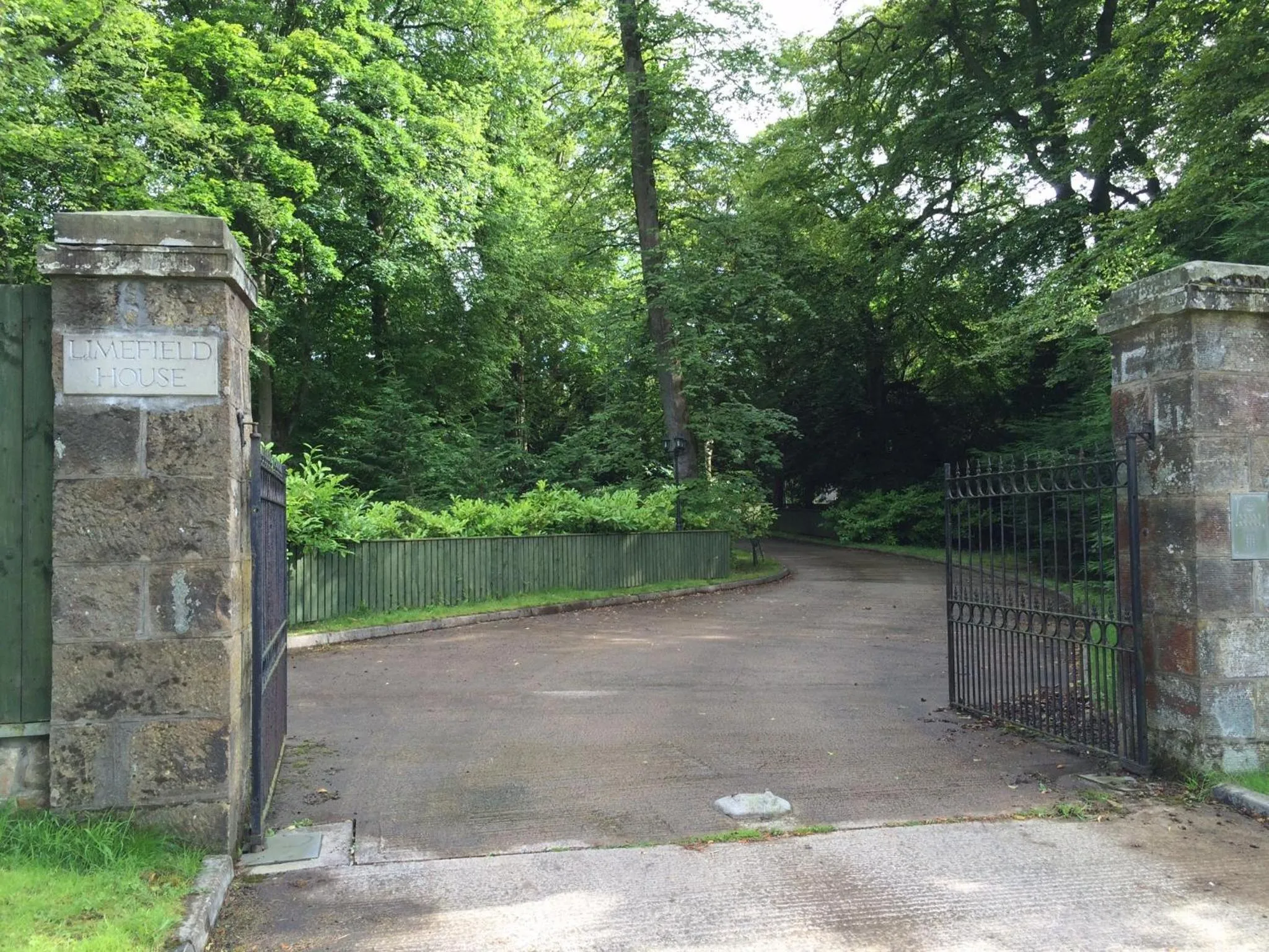 Facade/entrance in Limefield Mansion House