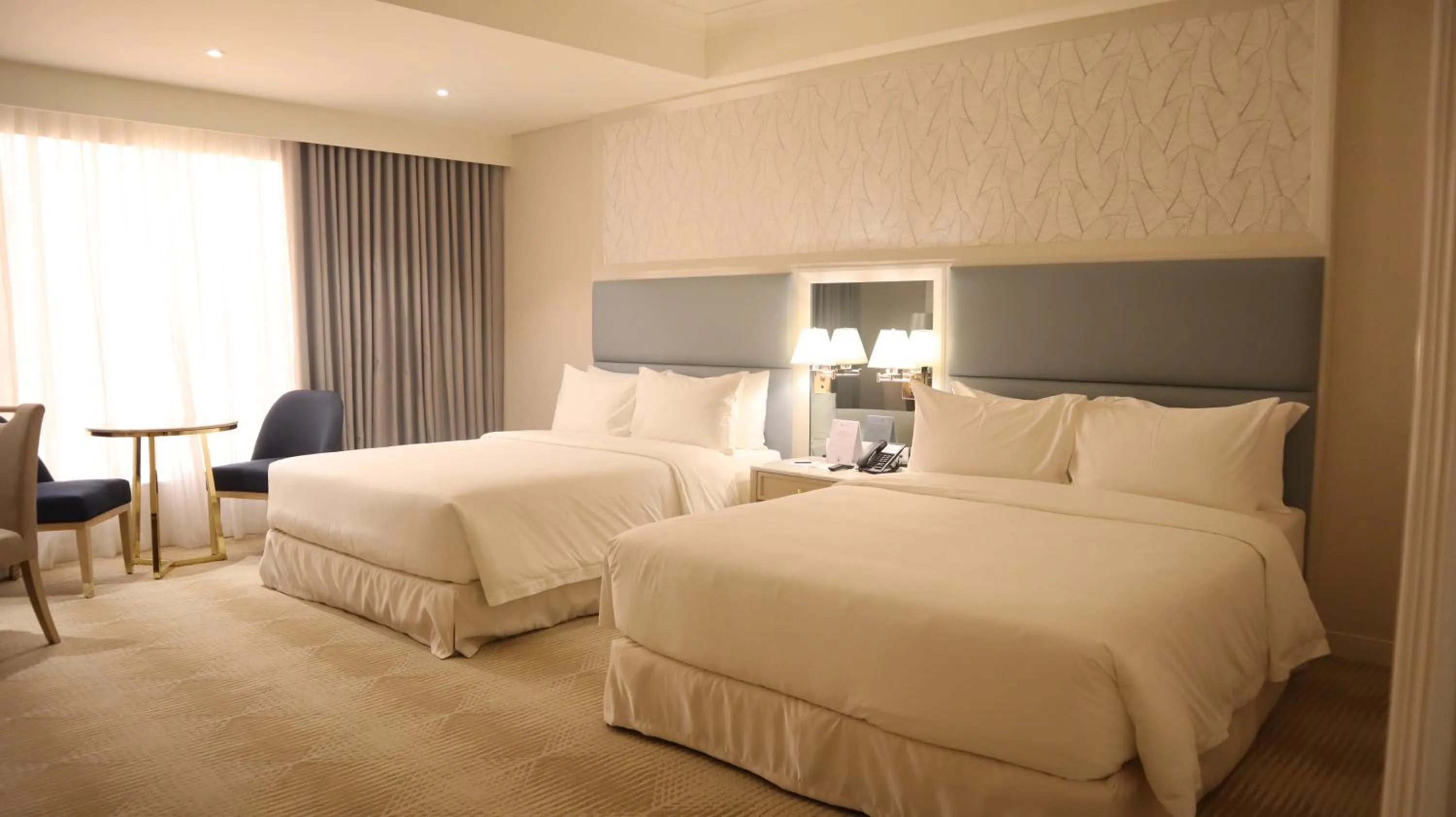 Photo of the whole room, Bed in Royce Hotel & Casino