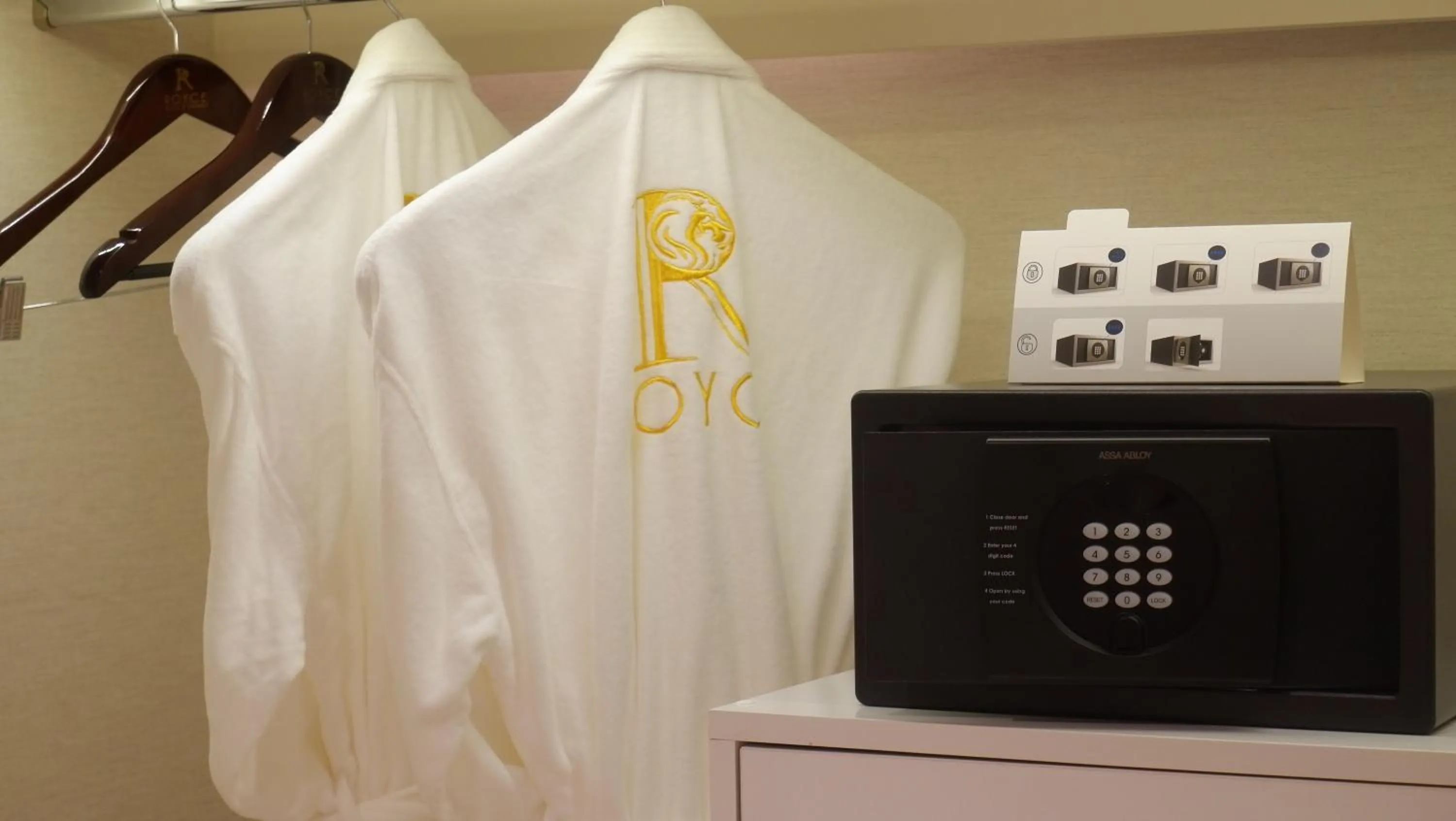 safe in Royce Hotel & Casino