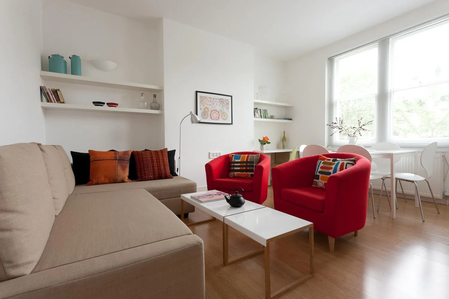 Living room in 118 Brondesbury Road Apartments