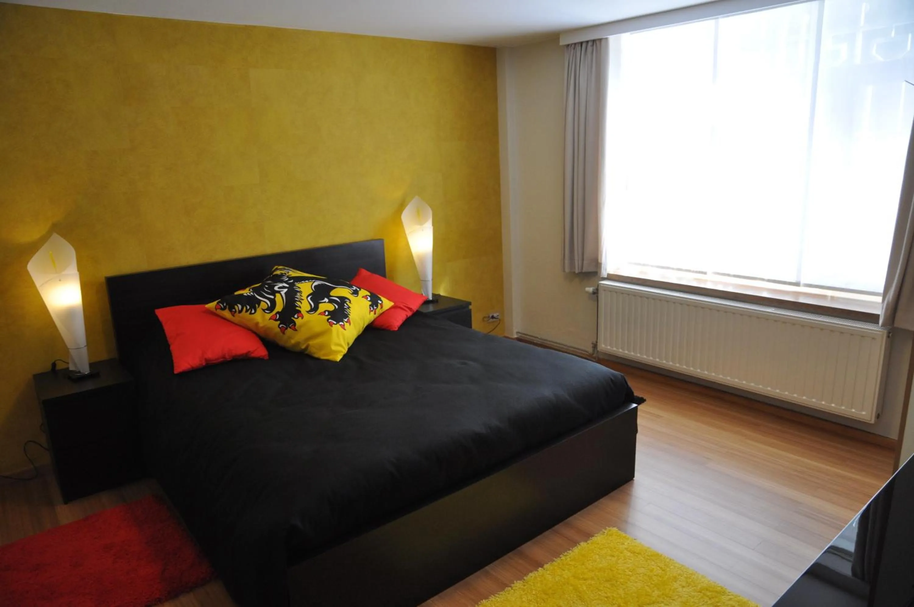 Bedroom, Bed in Apartment Home Frit Home