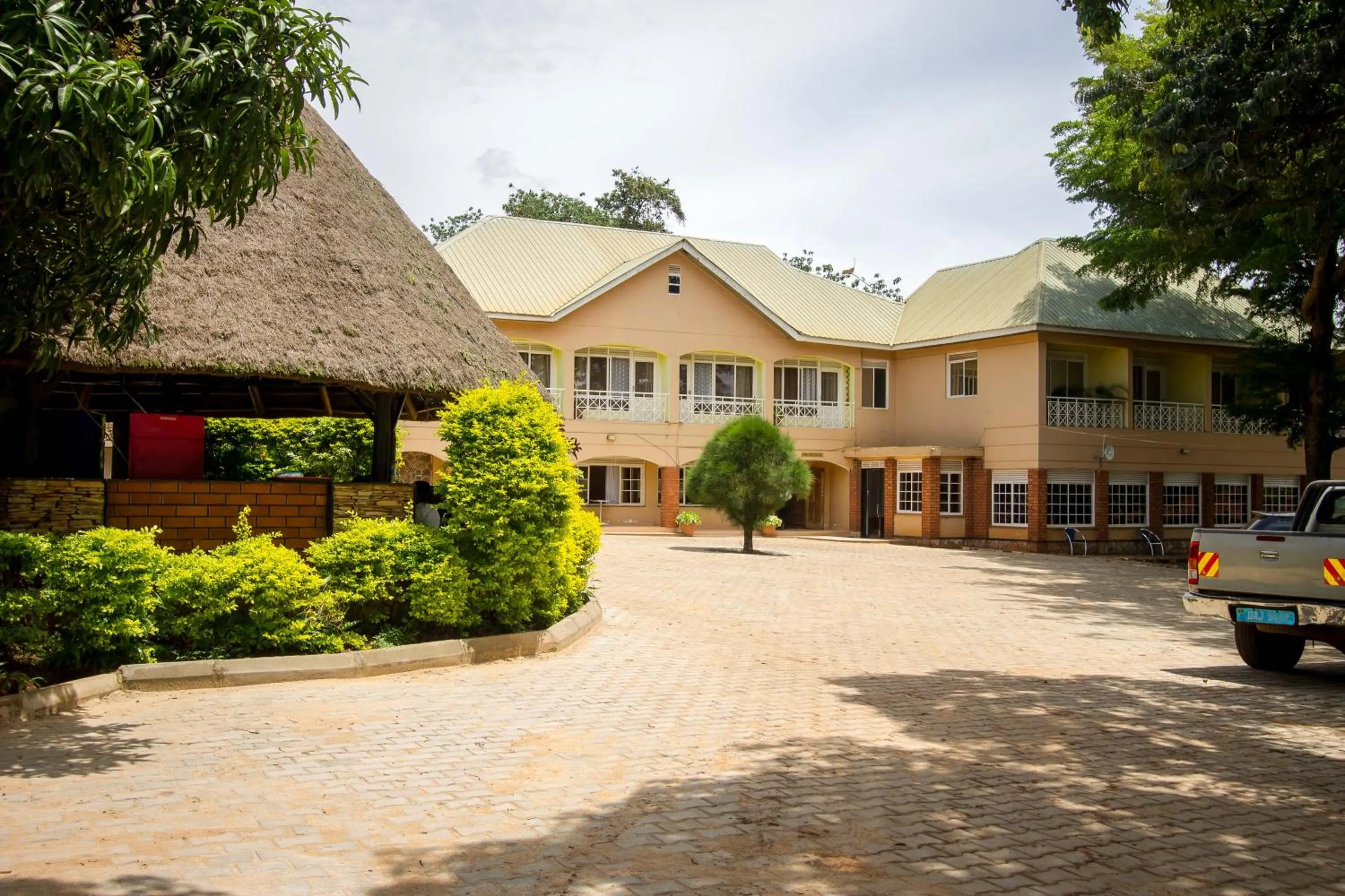 Facade/entrance in Jinja Safari Hotel