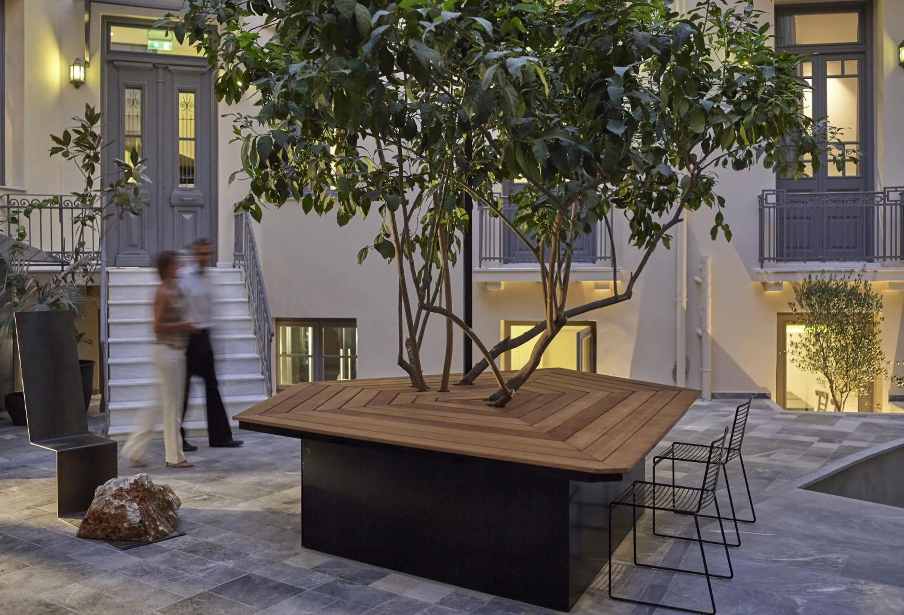 Facade/entrance in InnAthens