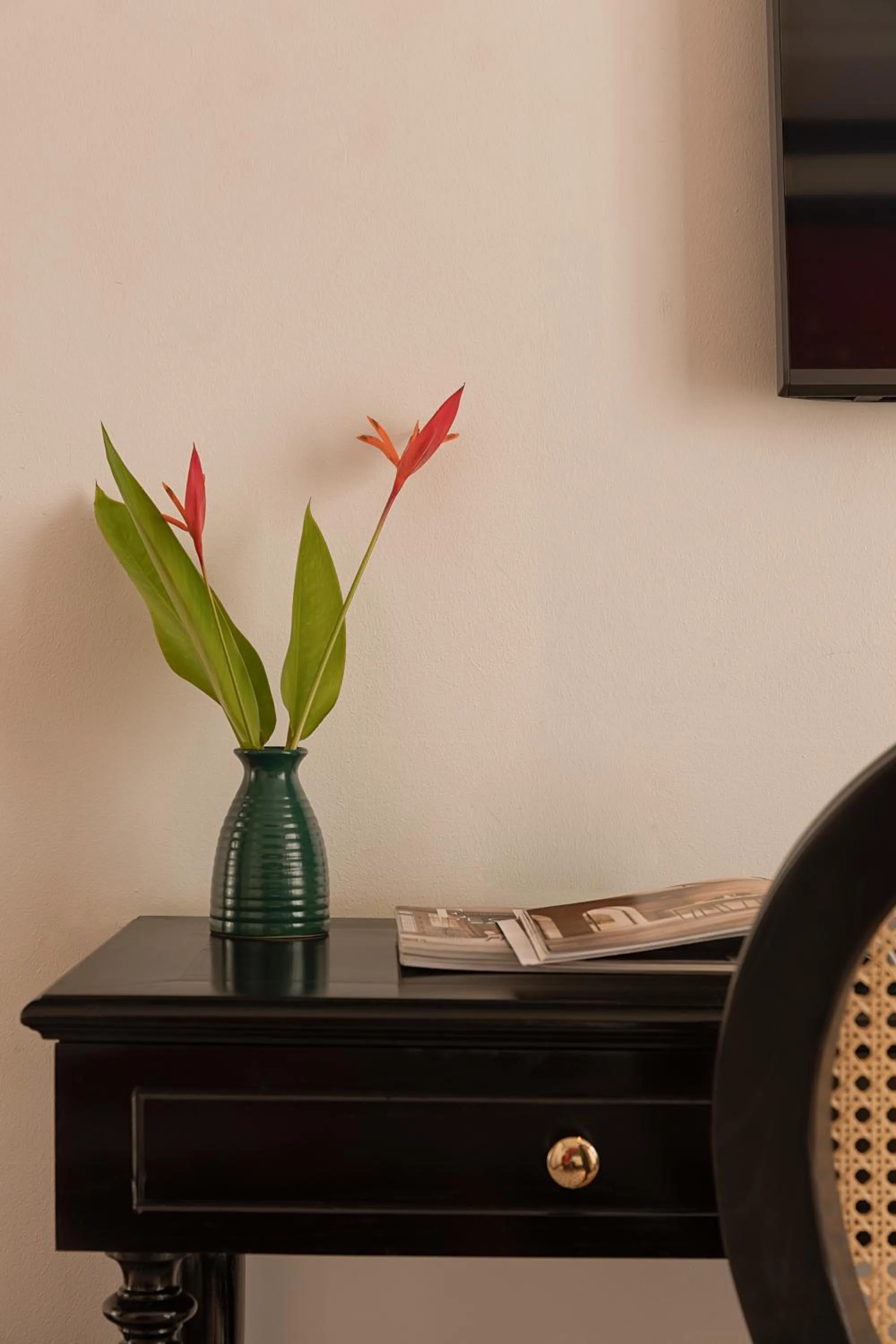 TV and multimedia in C'Lau Hotel Ninh Binh - A Gem Nestled in Ancient Quarter