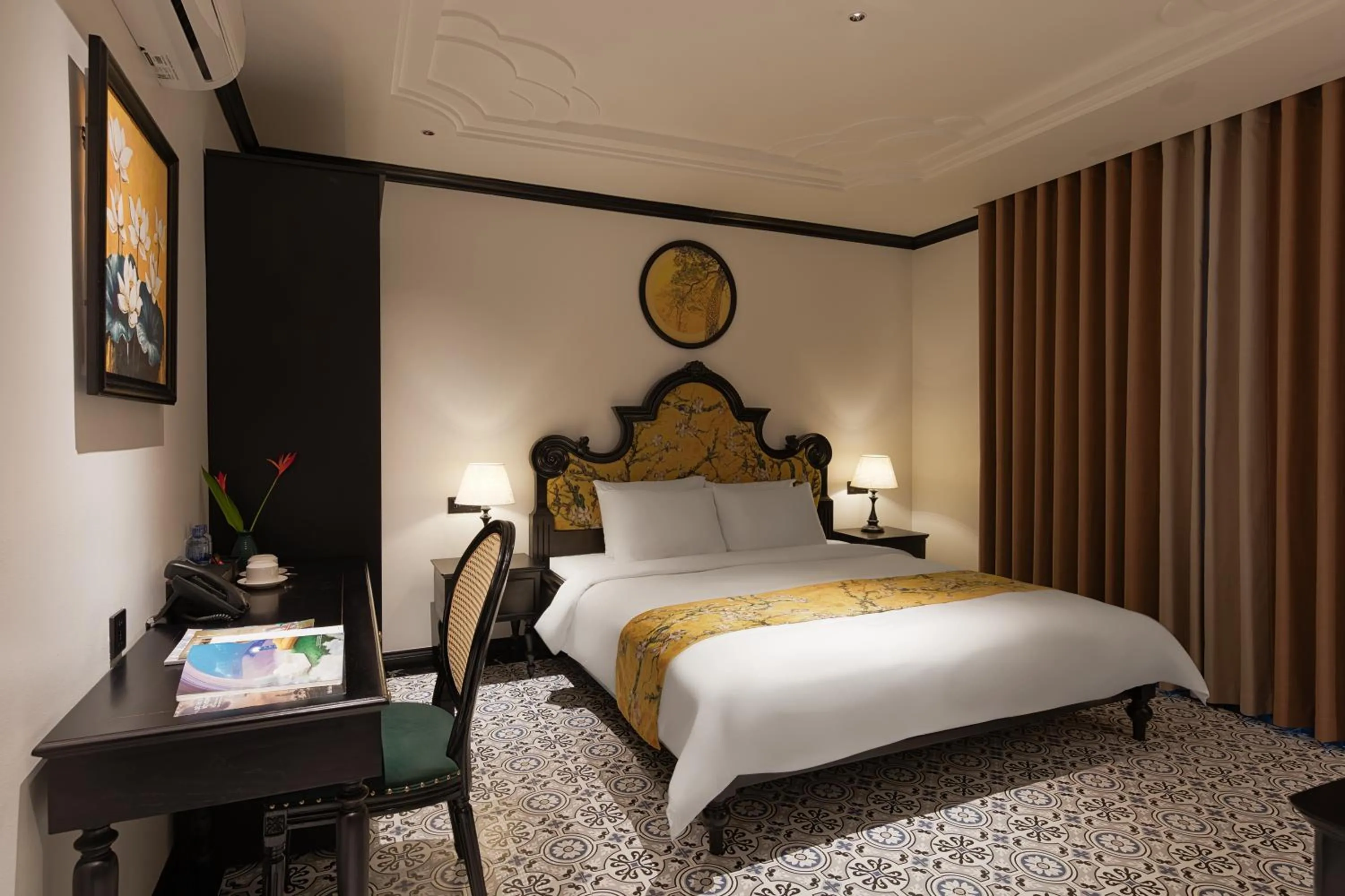 Bed in C'Lau Hotel Ninh Binh - A Gem Nestled in Ancient Quarter