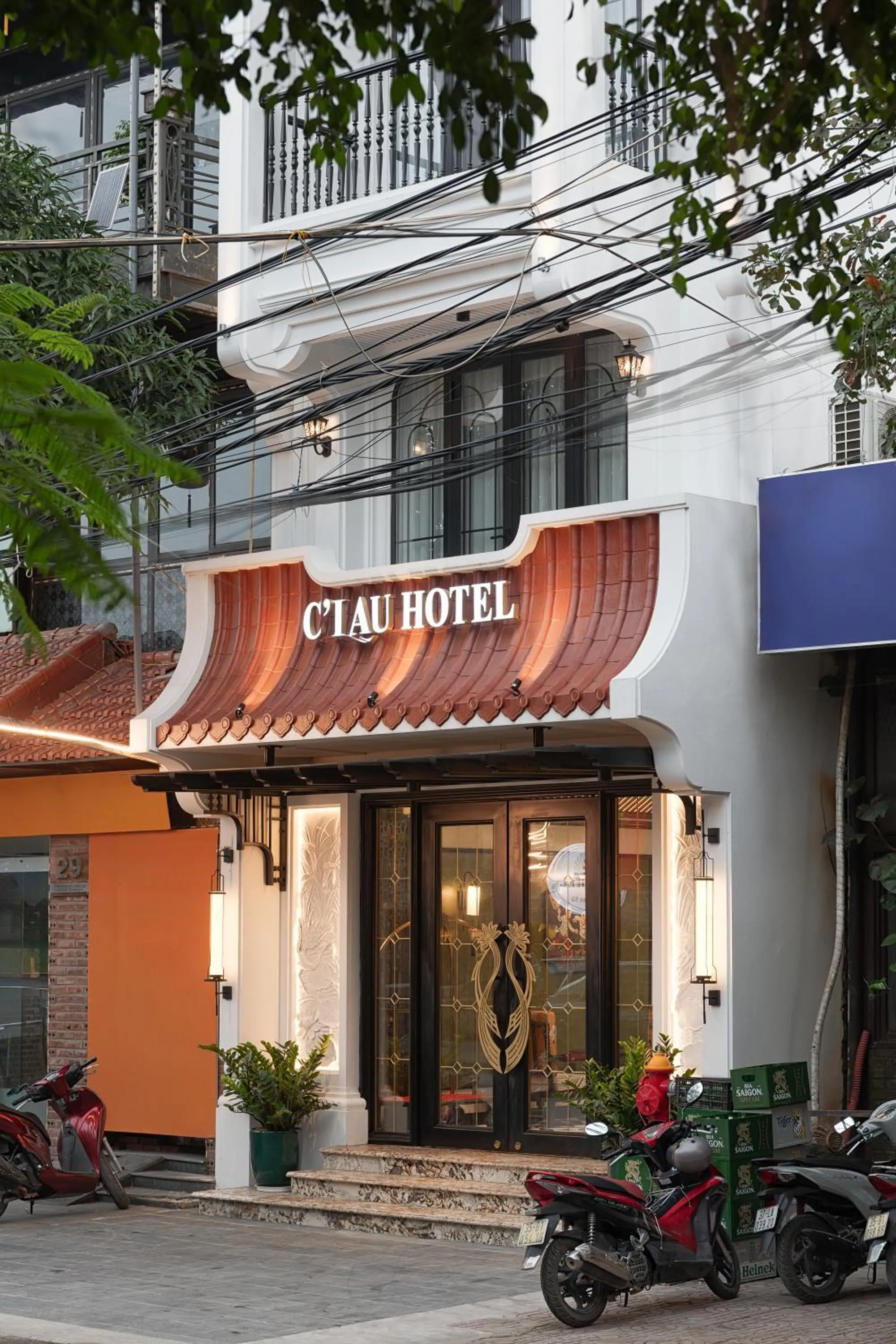 Property building in C'Lau Hotel Ninh Binh - A Gem Nestled in Ancient Quarter