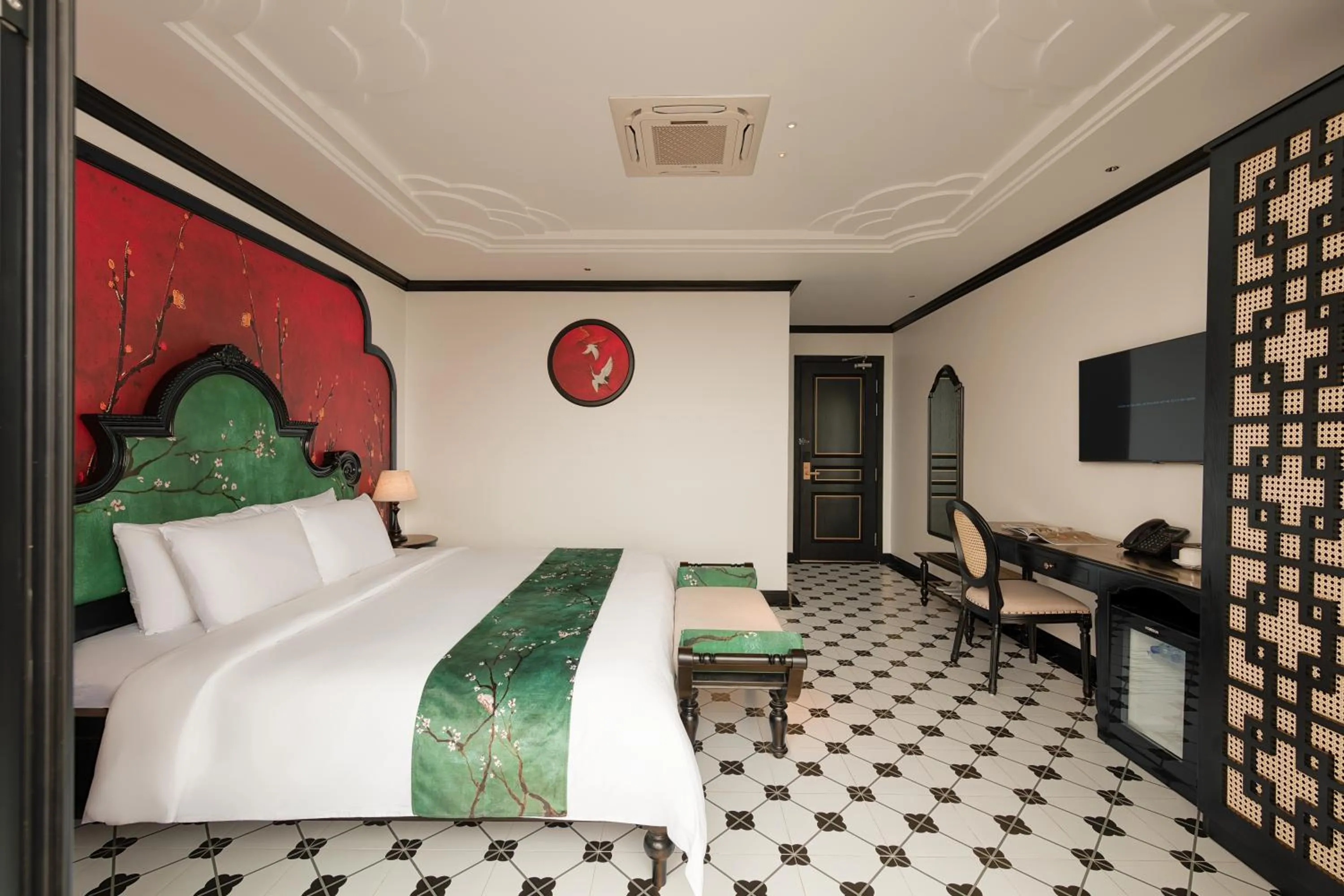 Communal lounge/ TV room, Bed in C'Lau Hotel Ninh Binh - A Gem Nestled in Ancient Quarter